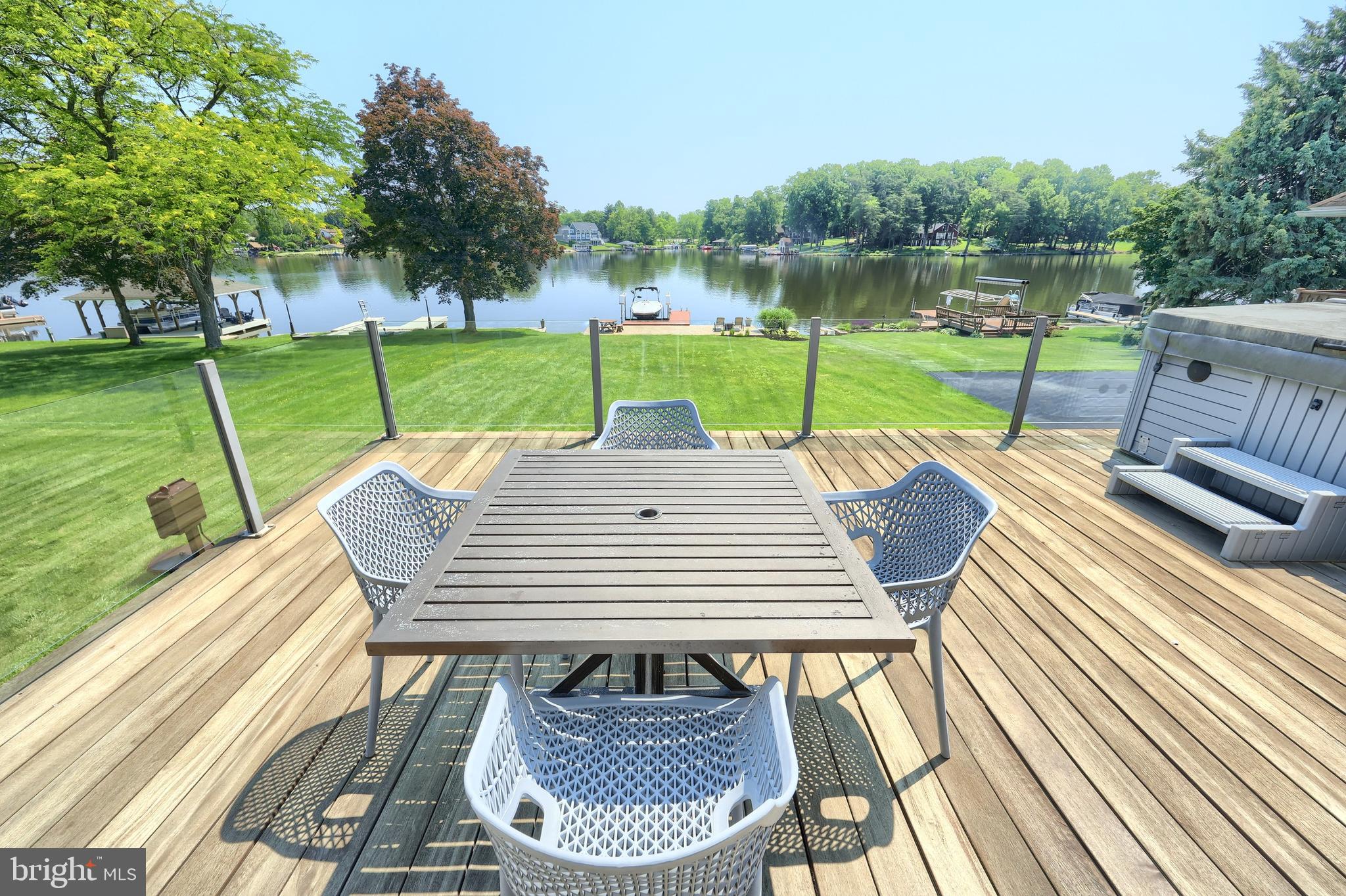 LAKE MEADE - Residential