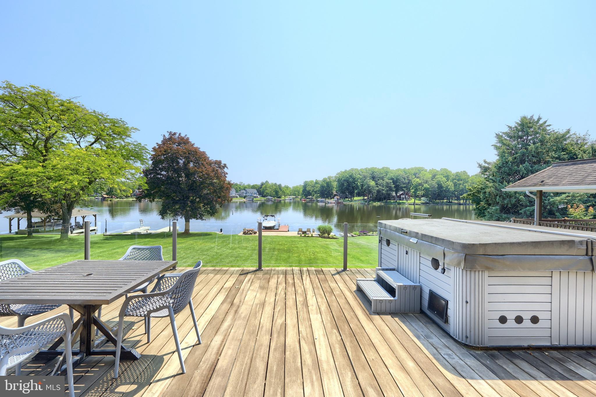 LAKE MEADE - Residential