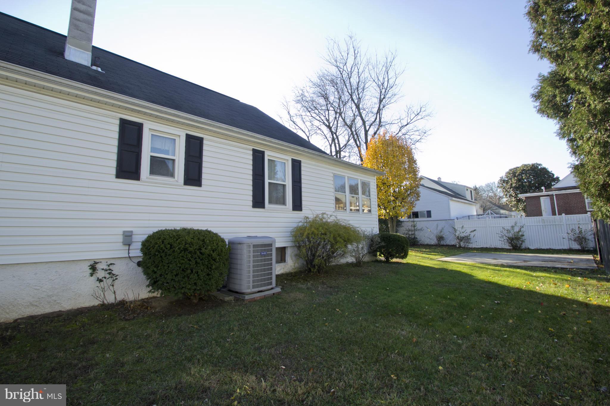 COLONIAL DRIVE - Residential