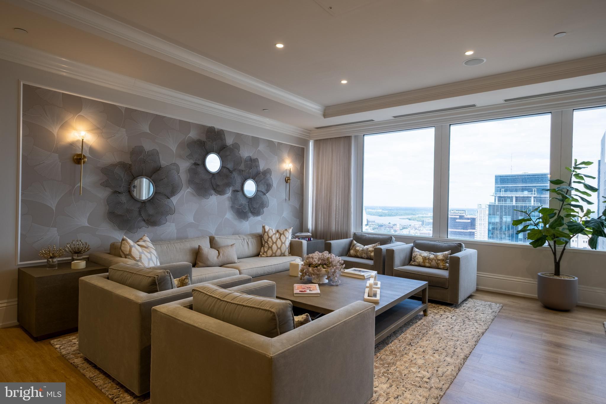 RITTENHOUSE SQUARE - Residential