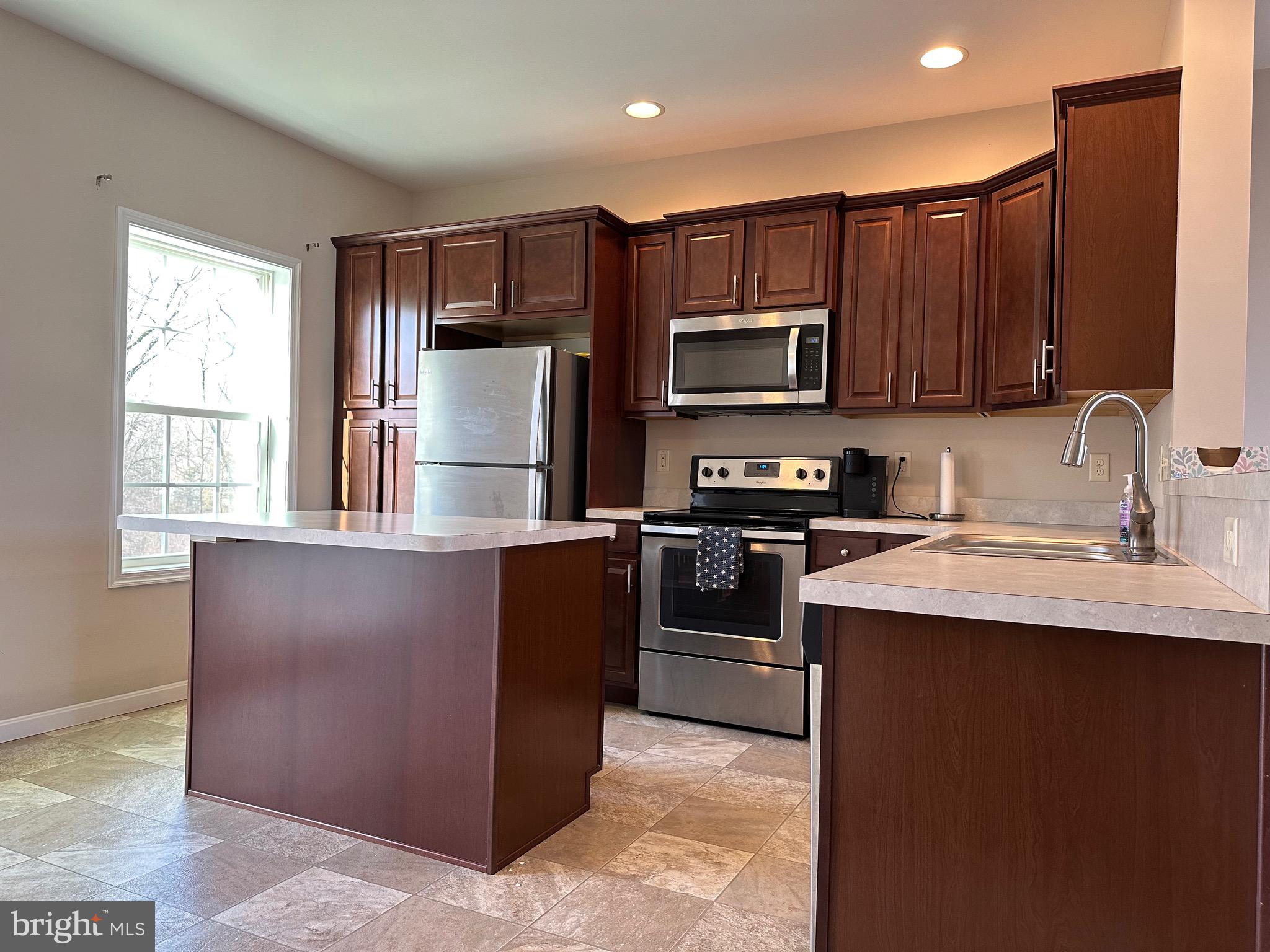 CAMBRIDGE CROSSING - Residential