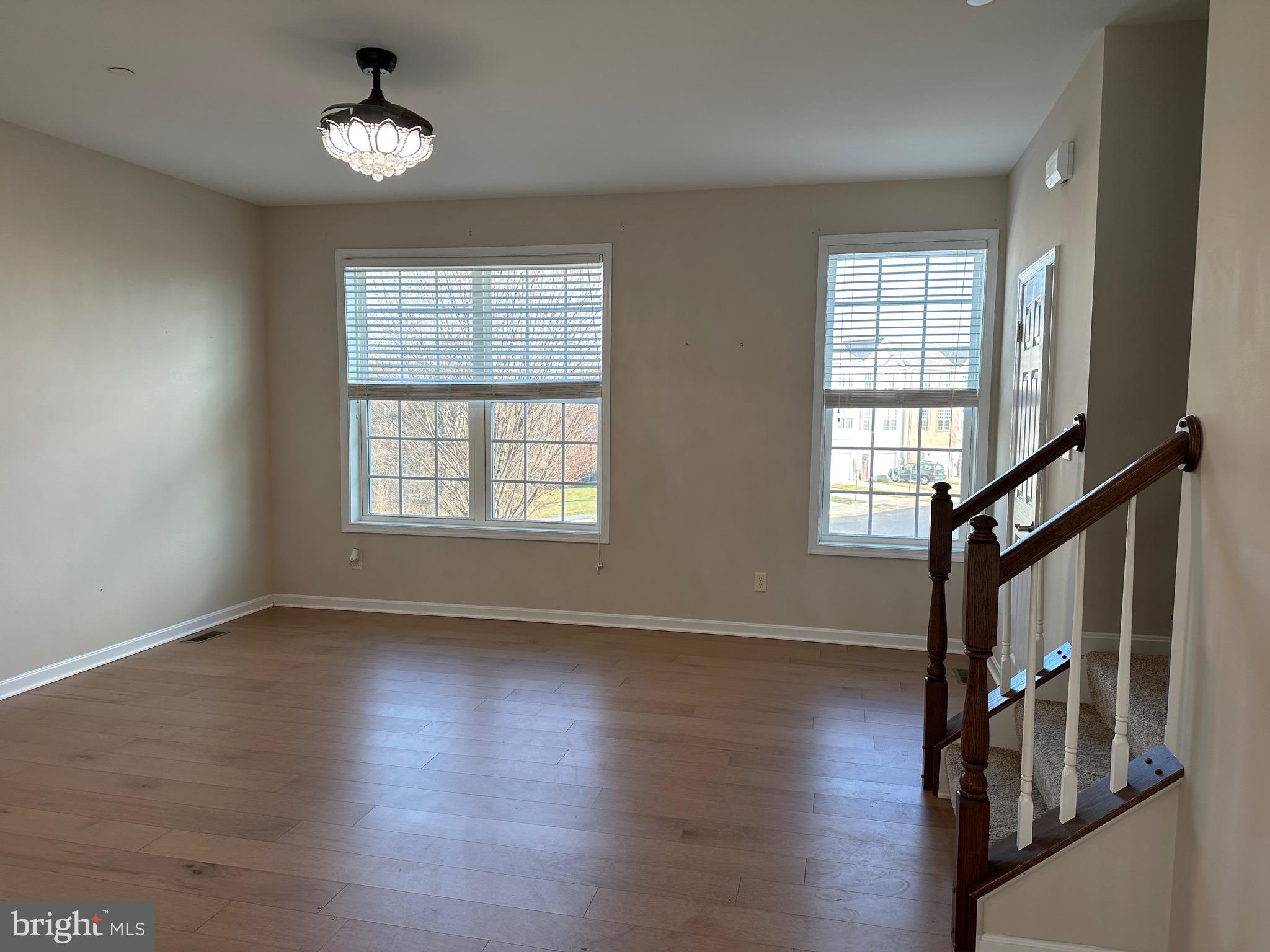 CAMBRIDGE CROSSING - Residential