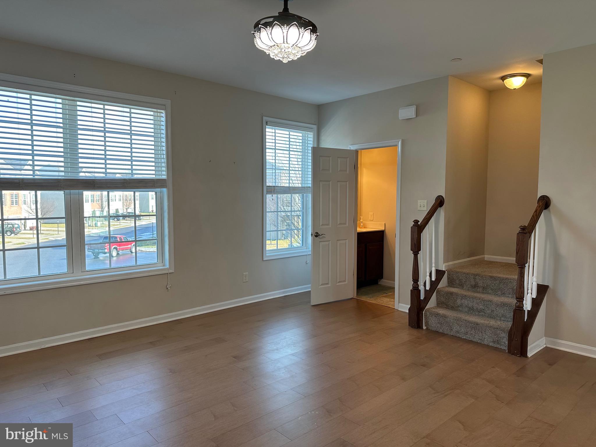 CAMBRIDGE CROSSING - Residential