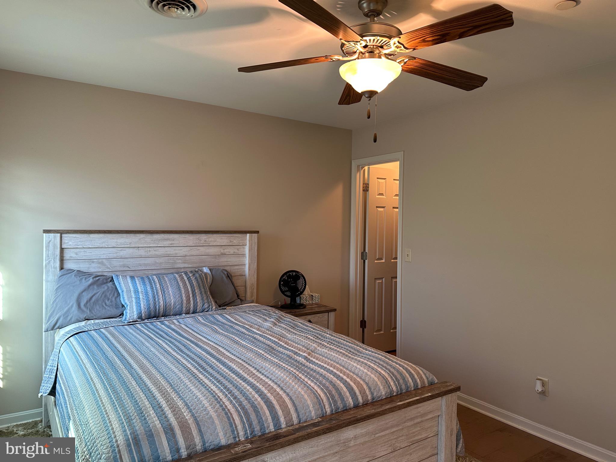 CAMBRIDGE CROSSING - Residential