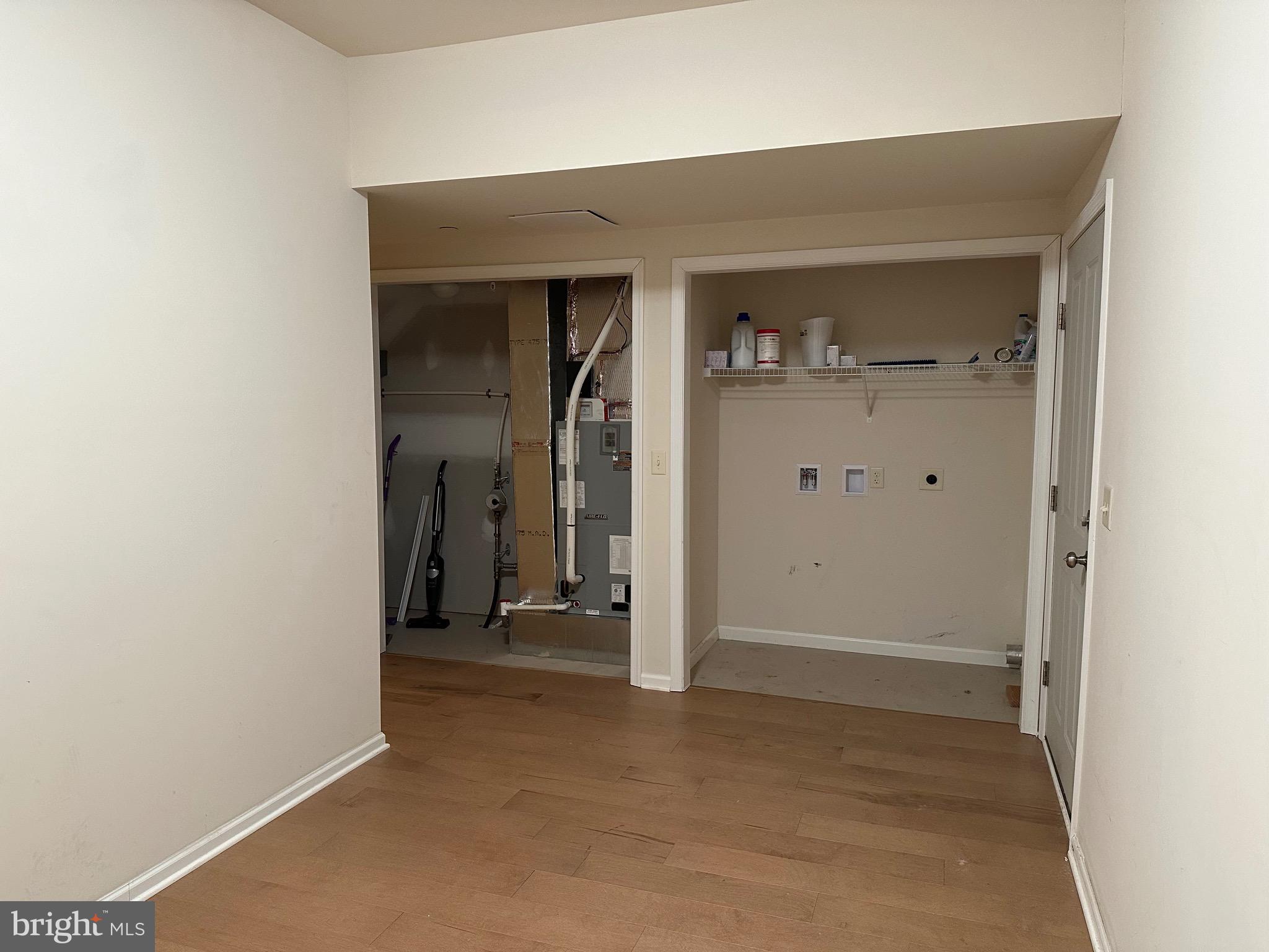 CAMBRIDGE CROSSING - Residential