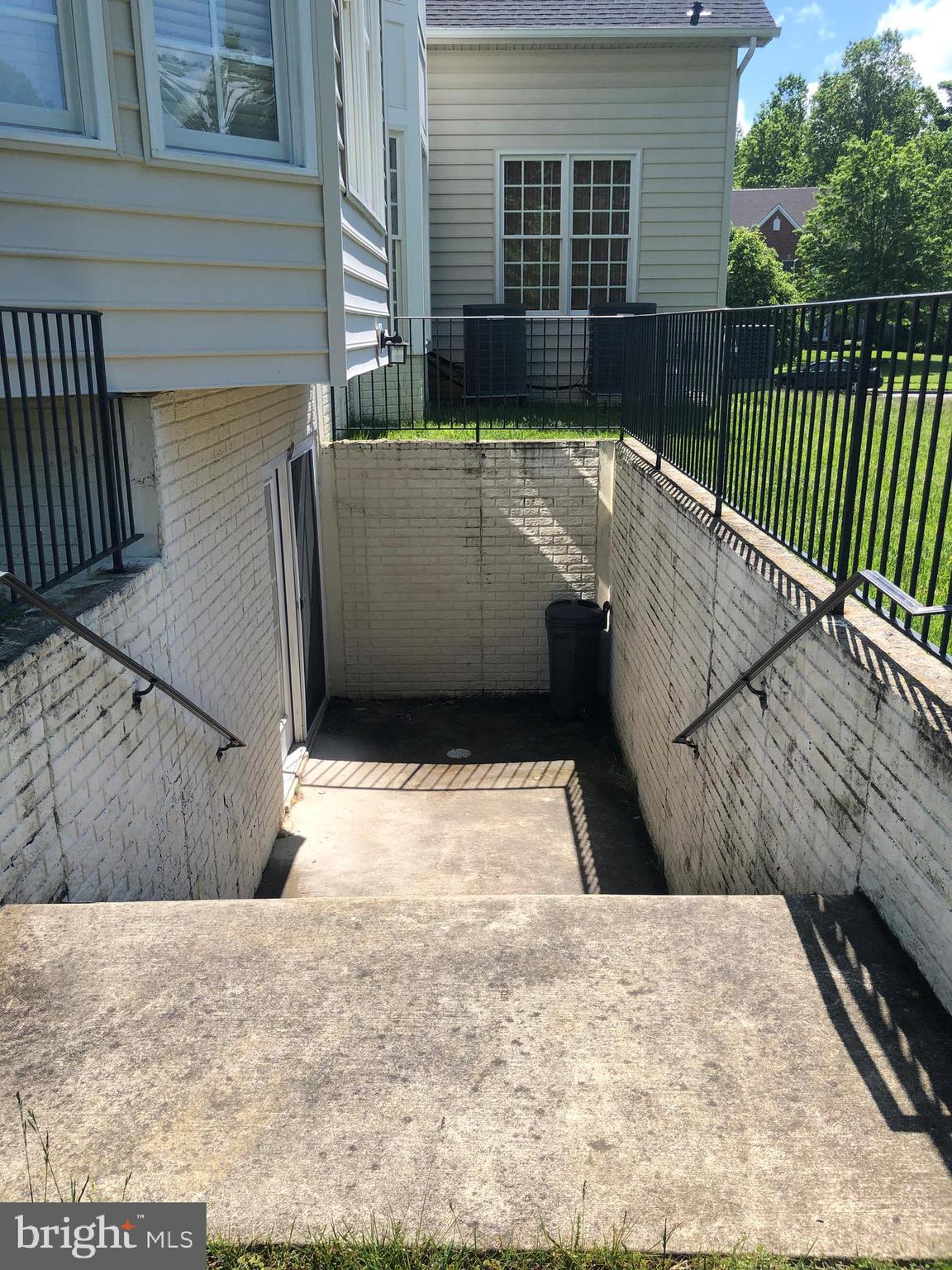 WESTWOOD - Residential Lease