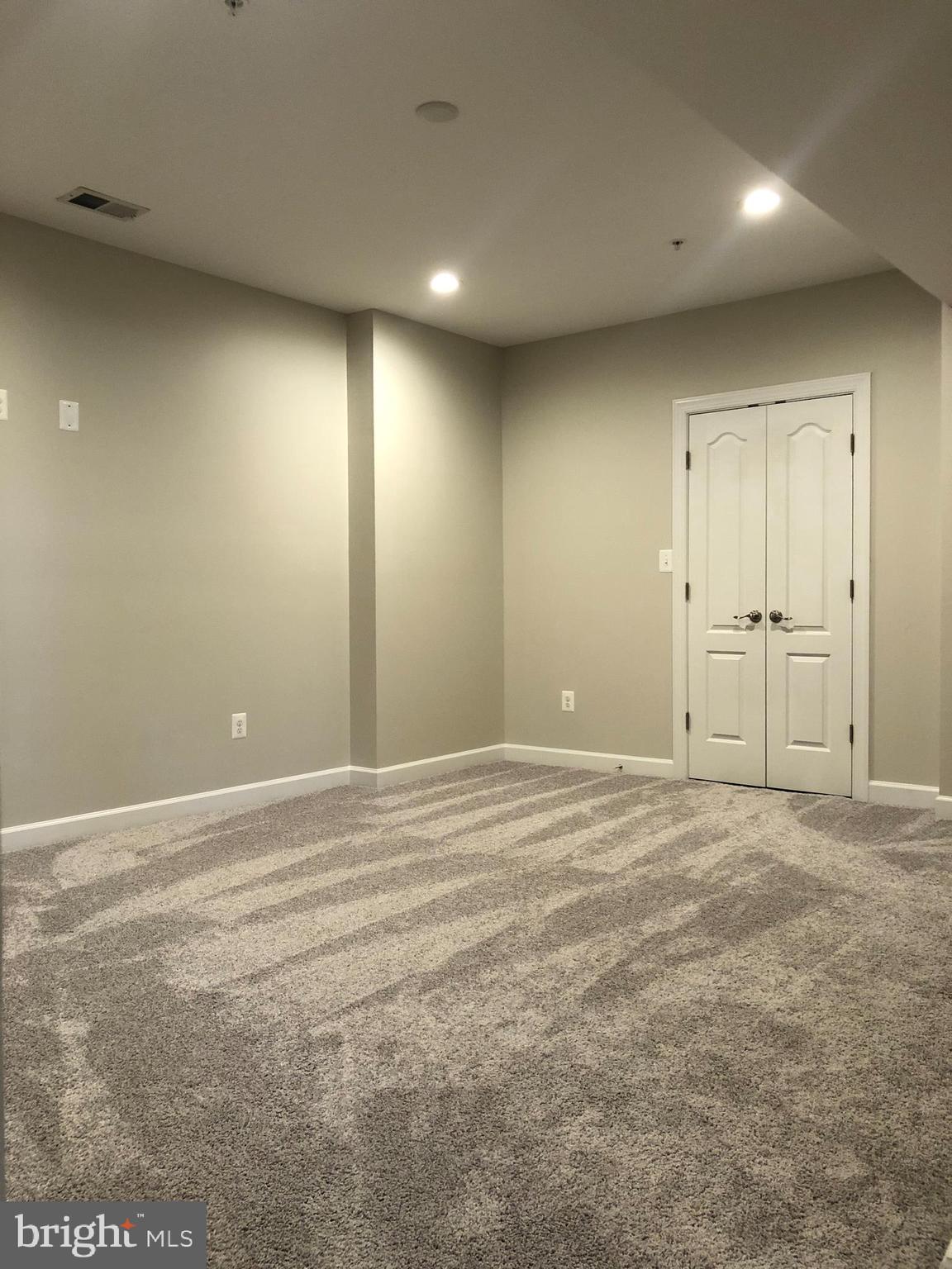 WESTWOOD - Residential Lease