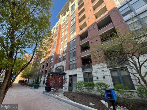 Photo of 1021 N Garfield Street #238, ARLINGTON, VA 22201 (MLS # VAAR2072528)