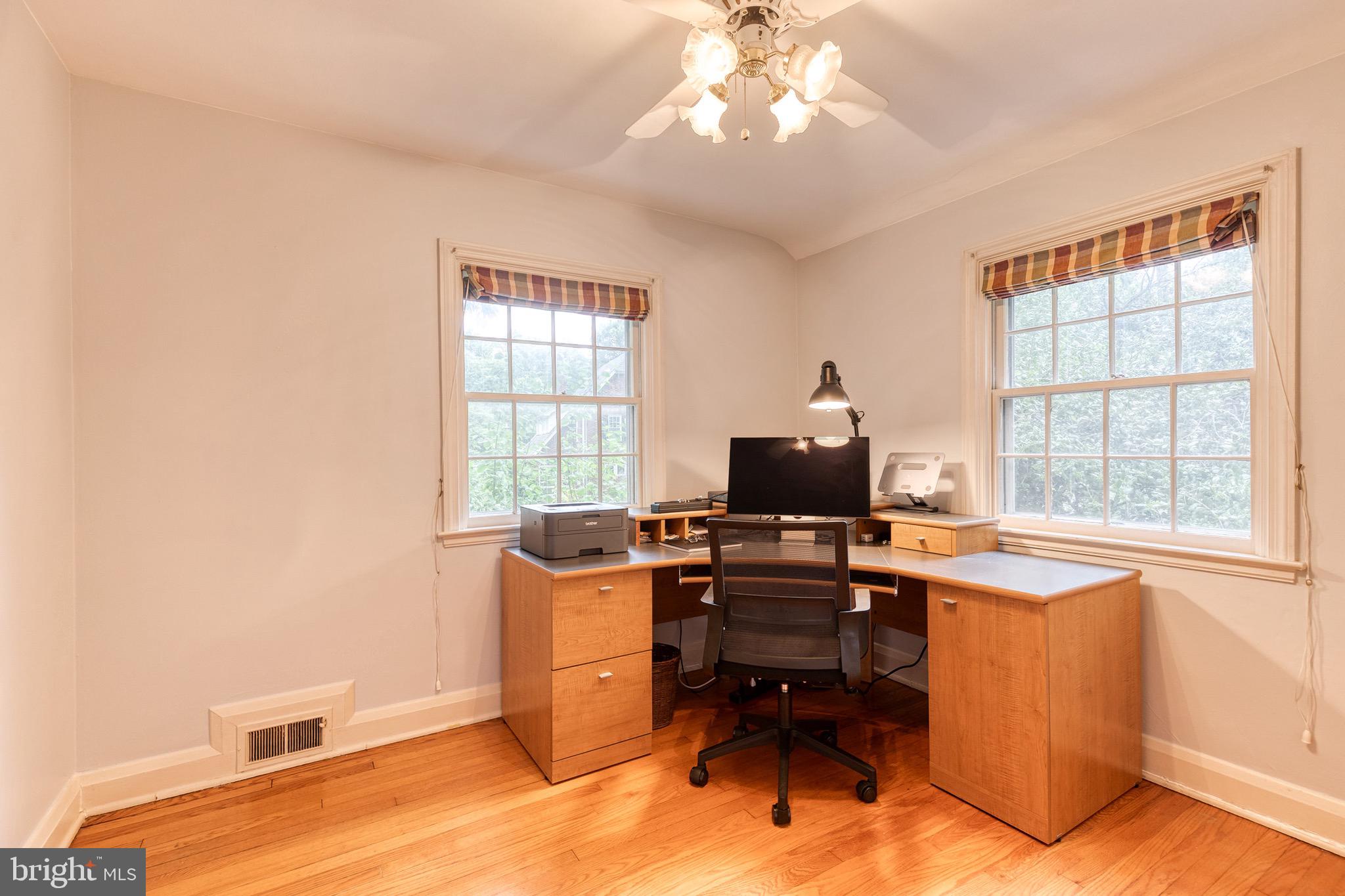 ROLAND PARK - Residential