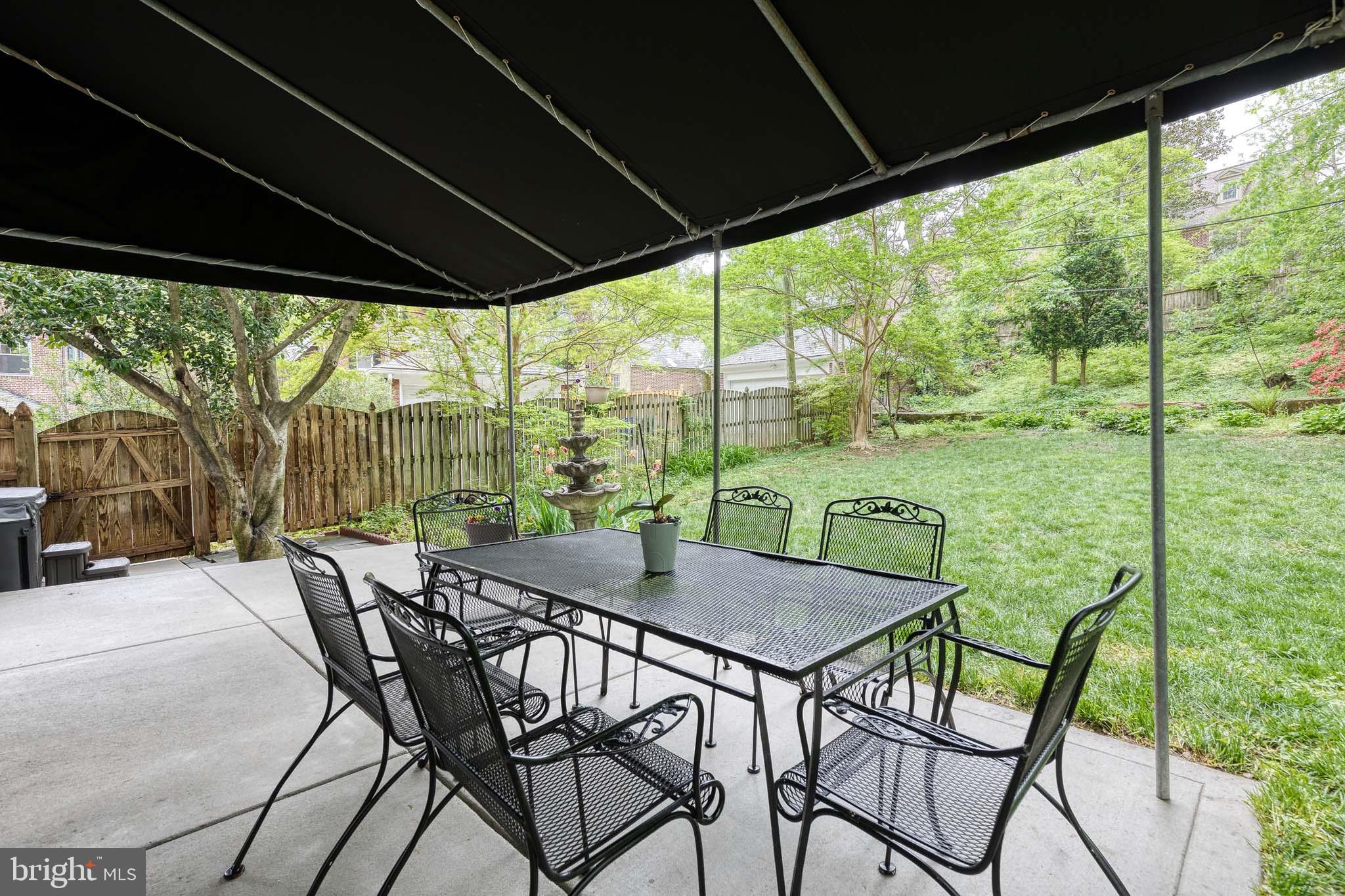 ROLAND PARK - Residential