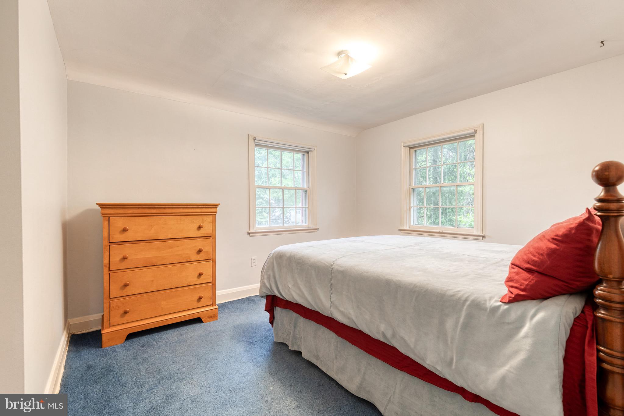 ROLAND PARK - Residential