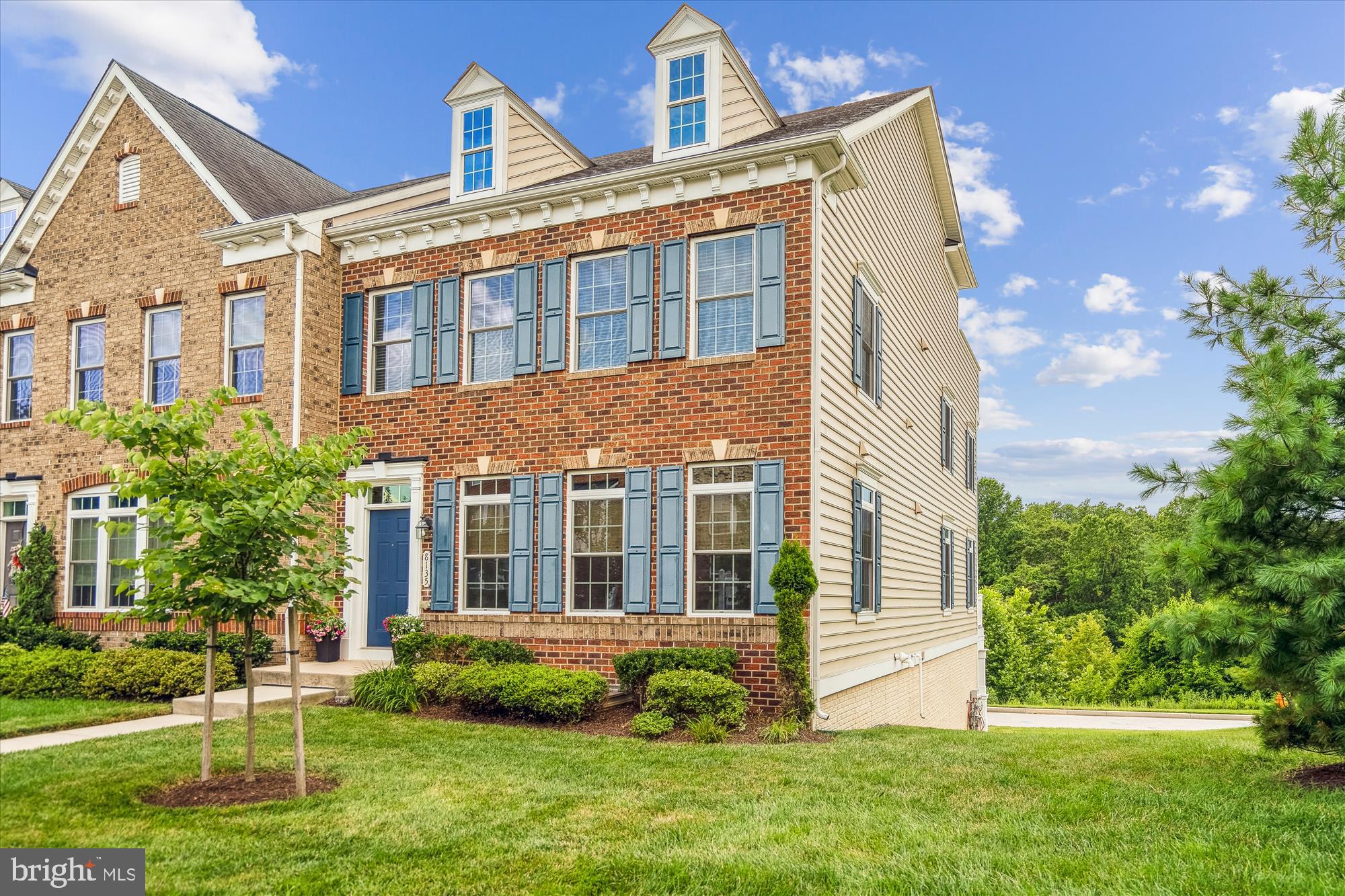 8135 VILLAGE CREST DRIVE 125
