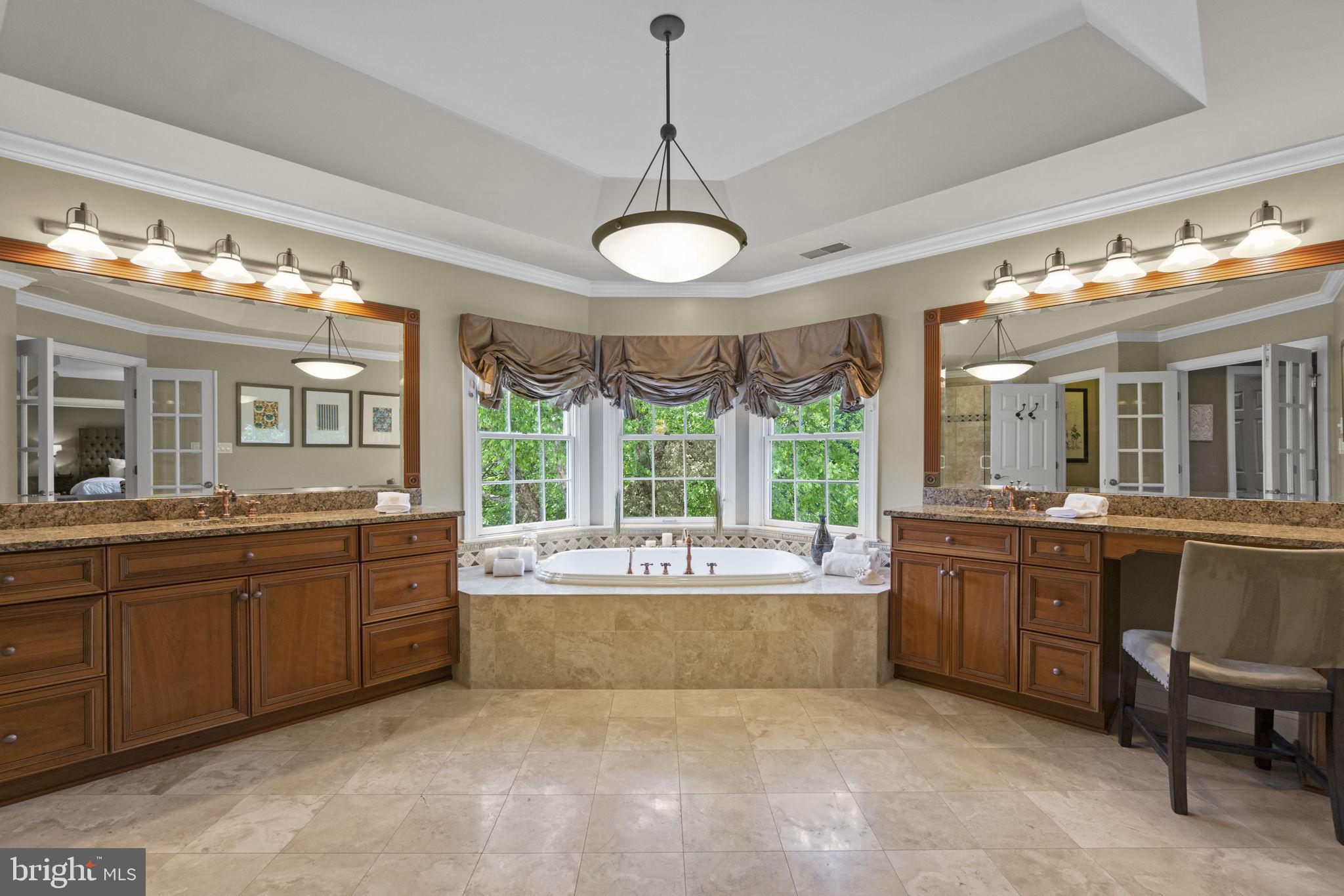 SENECA HIGHLANDS - Residential