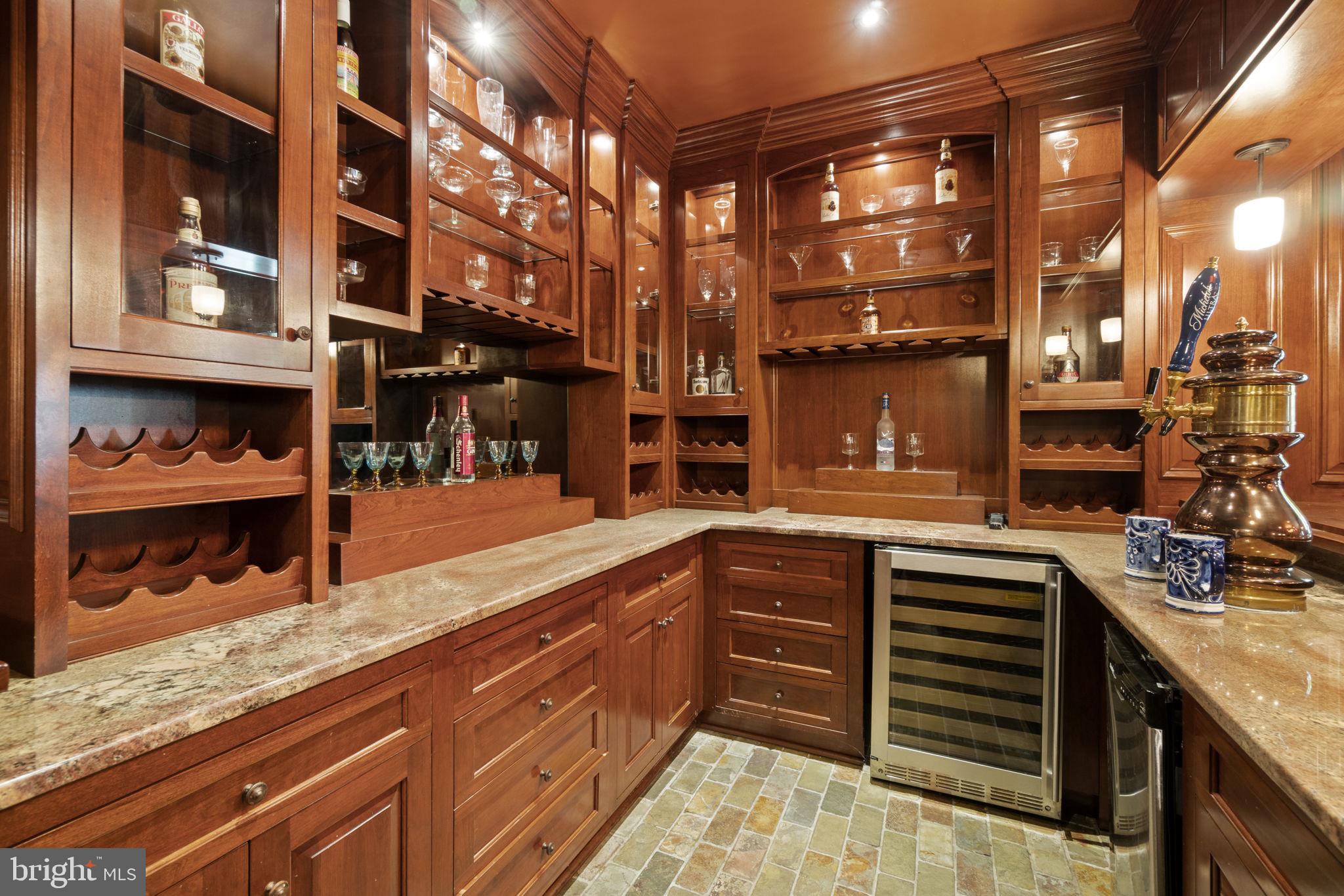 SENECA HIGHLANDS - Residential