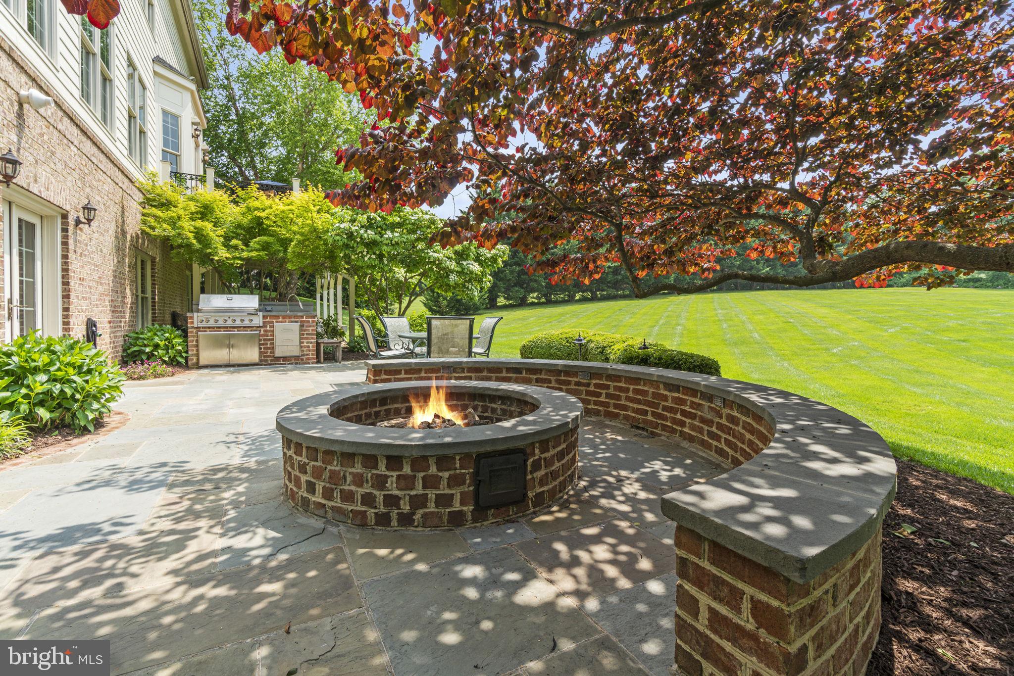 SENECA HIGHLANDS - Residential