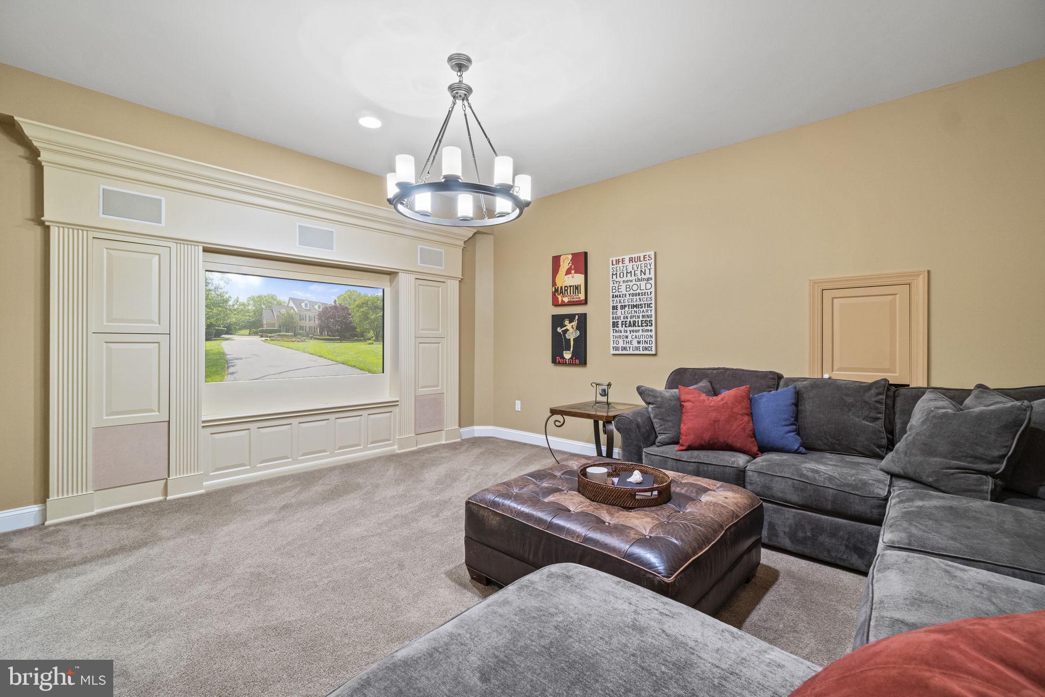 SENECA HIGHLANDS - Residential