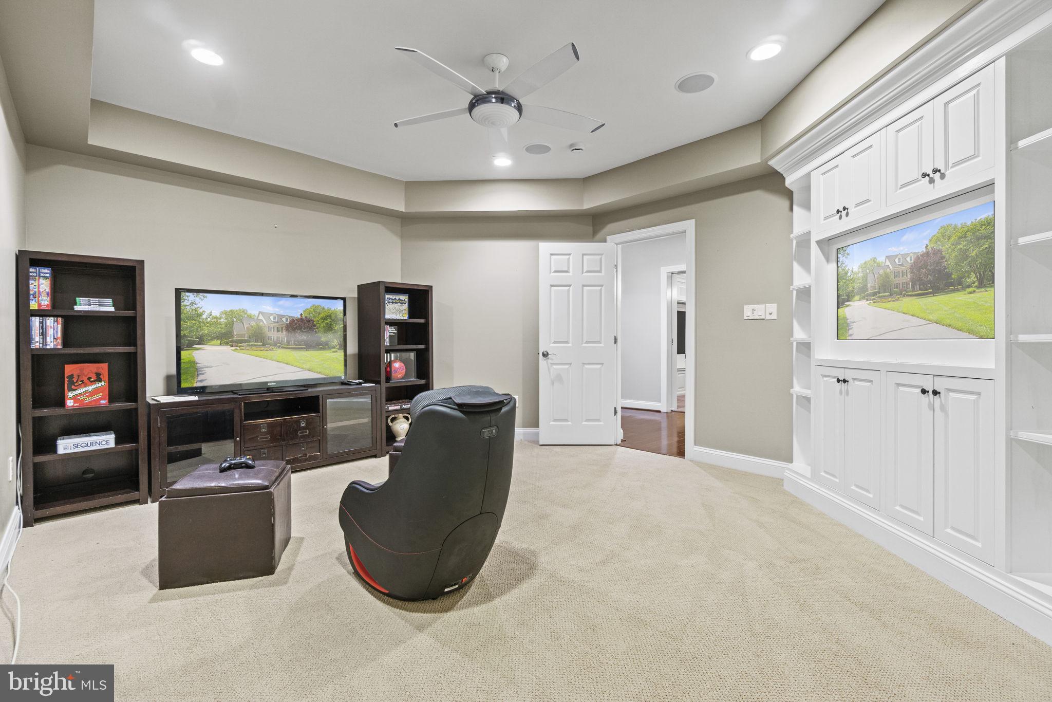 SENECA HIGHLANDS - Residential