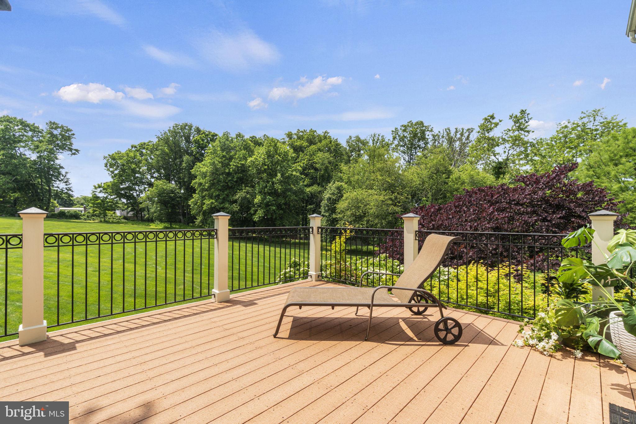 SENECA HIGHLANDS - Residential