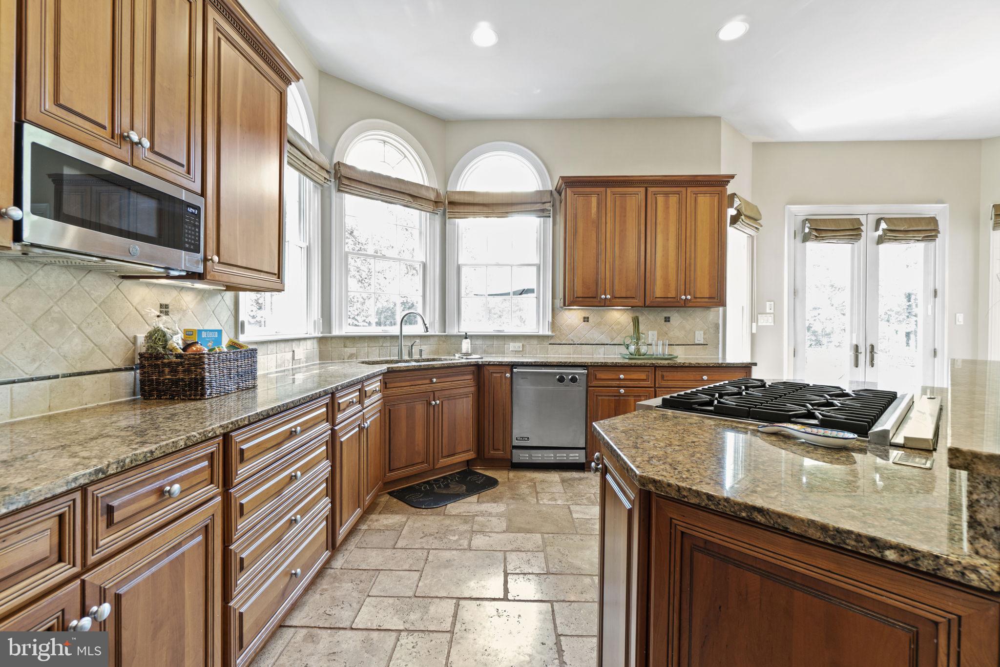 SENECA HIGHLANDS - Residential