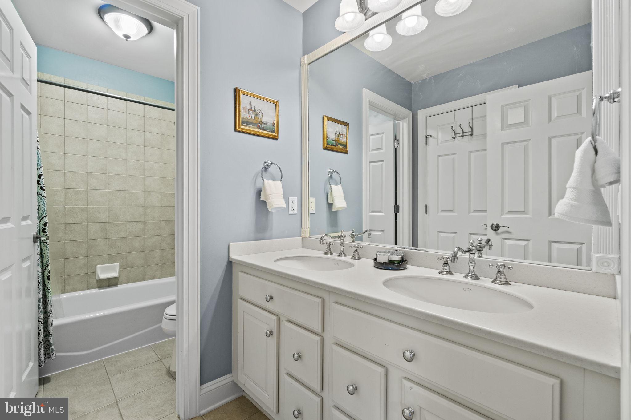 SENECA HIGHLANDS - Residential