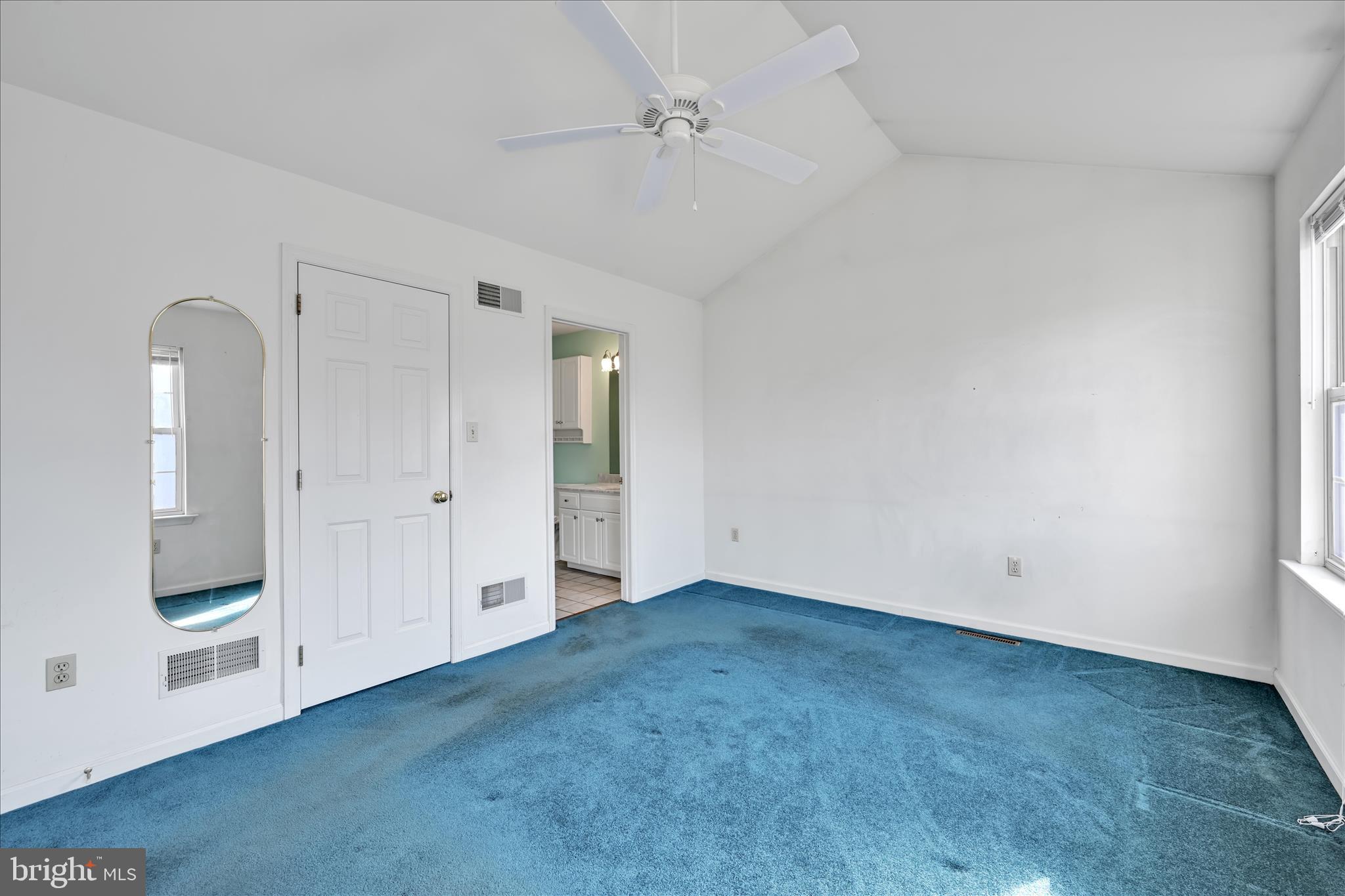 MANOR OAKS - Residential