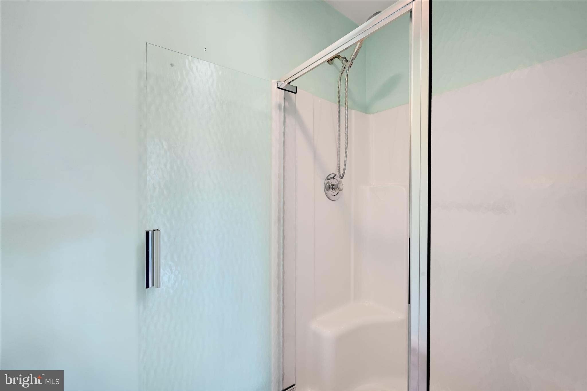 MANOR OAKS - Residential