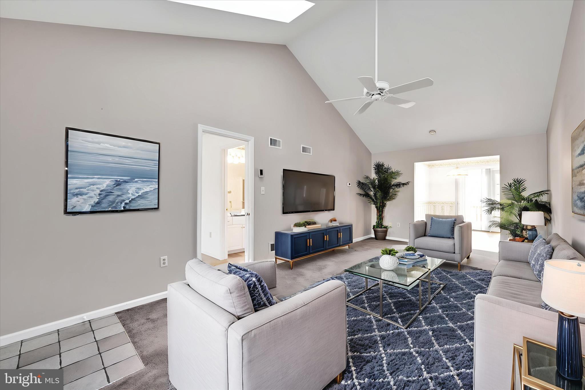 MANOR OAKS - Residential