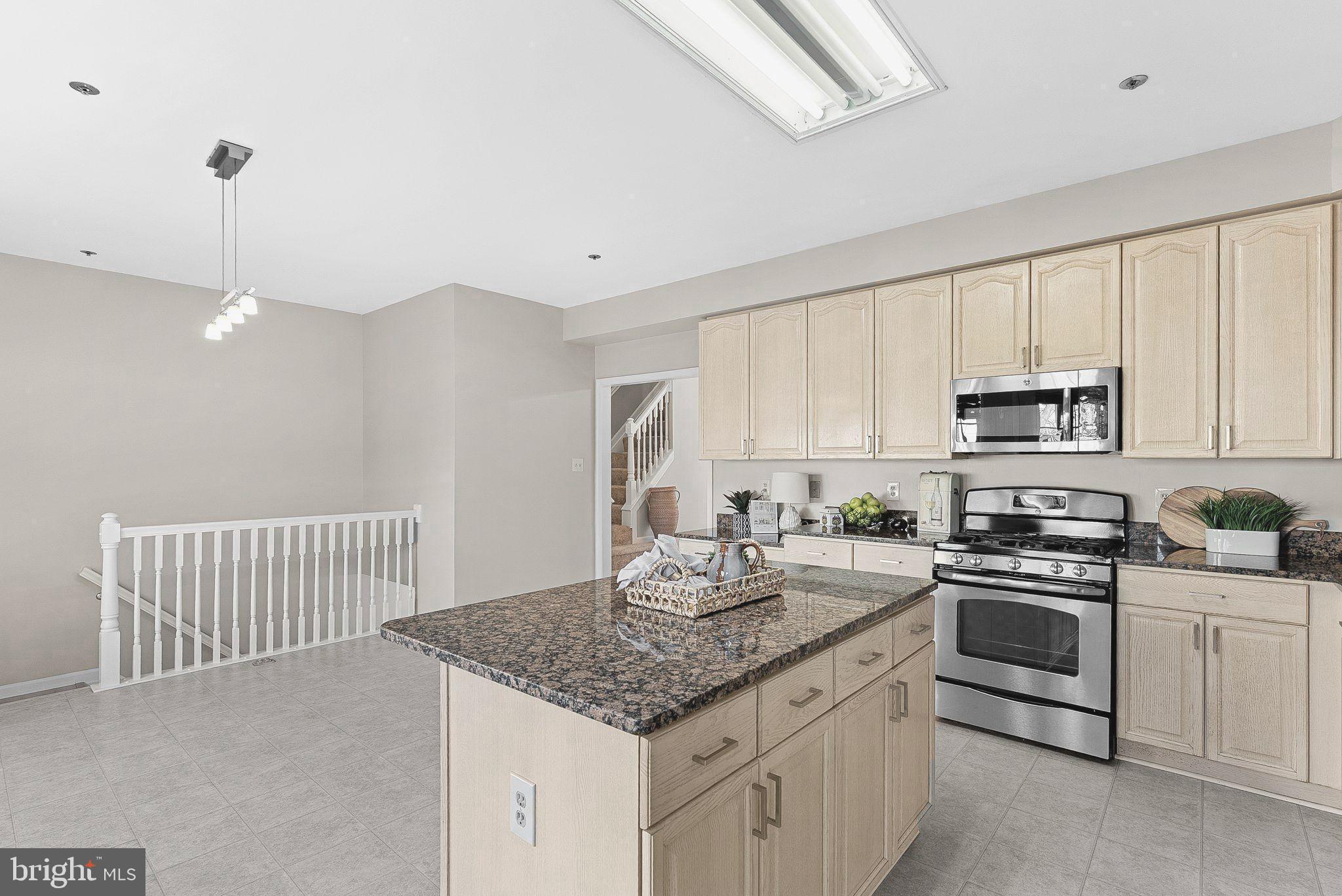 WOODSIDE - Residential Lease