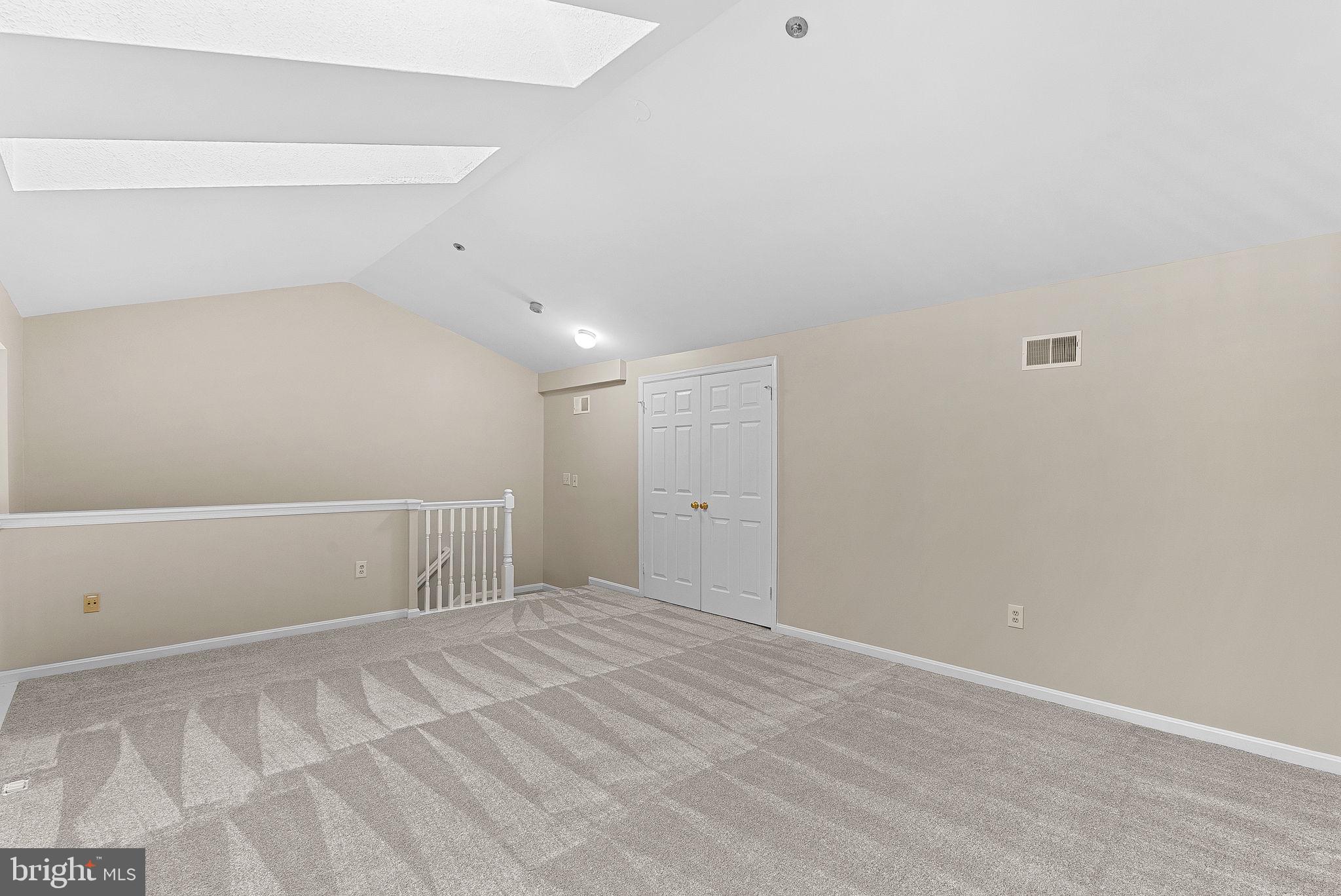 WOODSIDE - Residential Lease