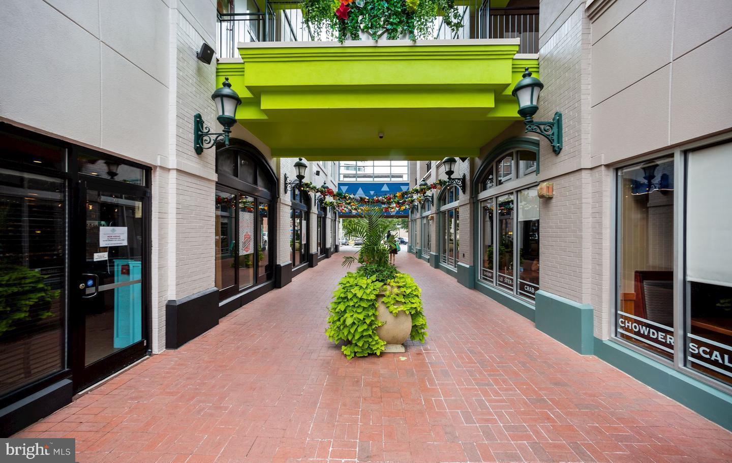 WOODSIDE - Residential Lease