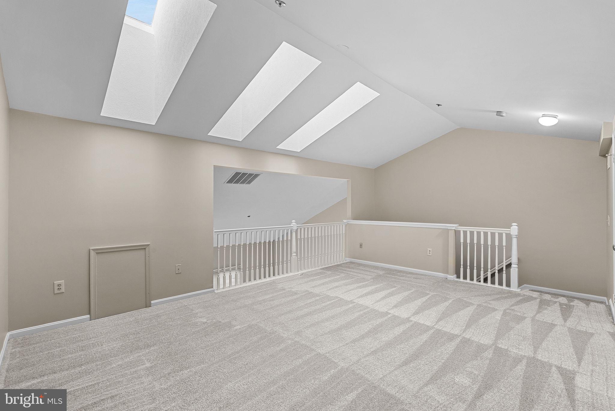 WOODSIDE - Residential Lease