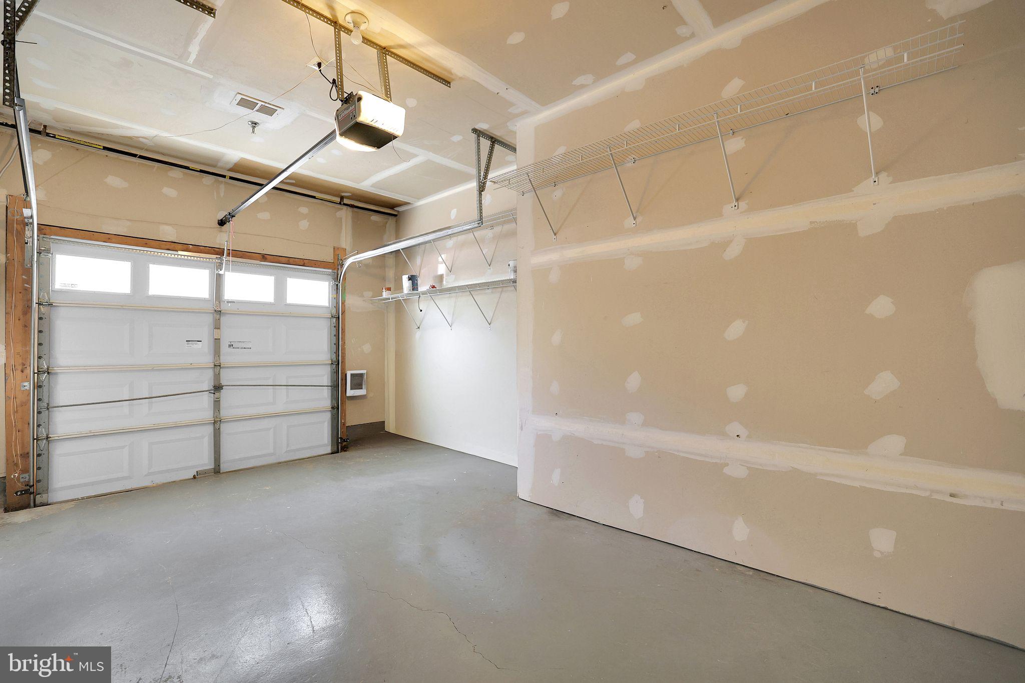 KENTLANDS - Residential Lease