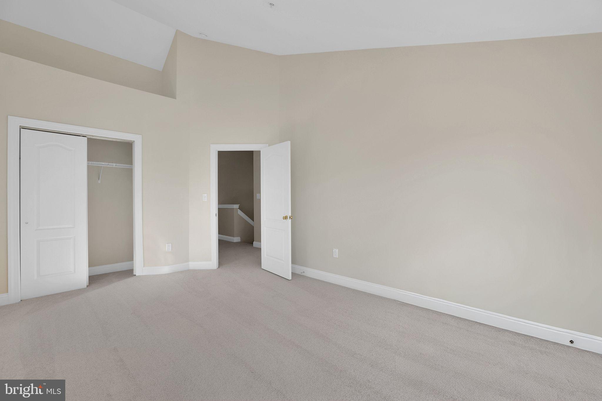 KENTLANDS - Residential Lease