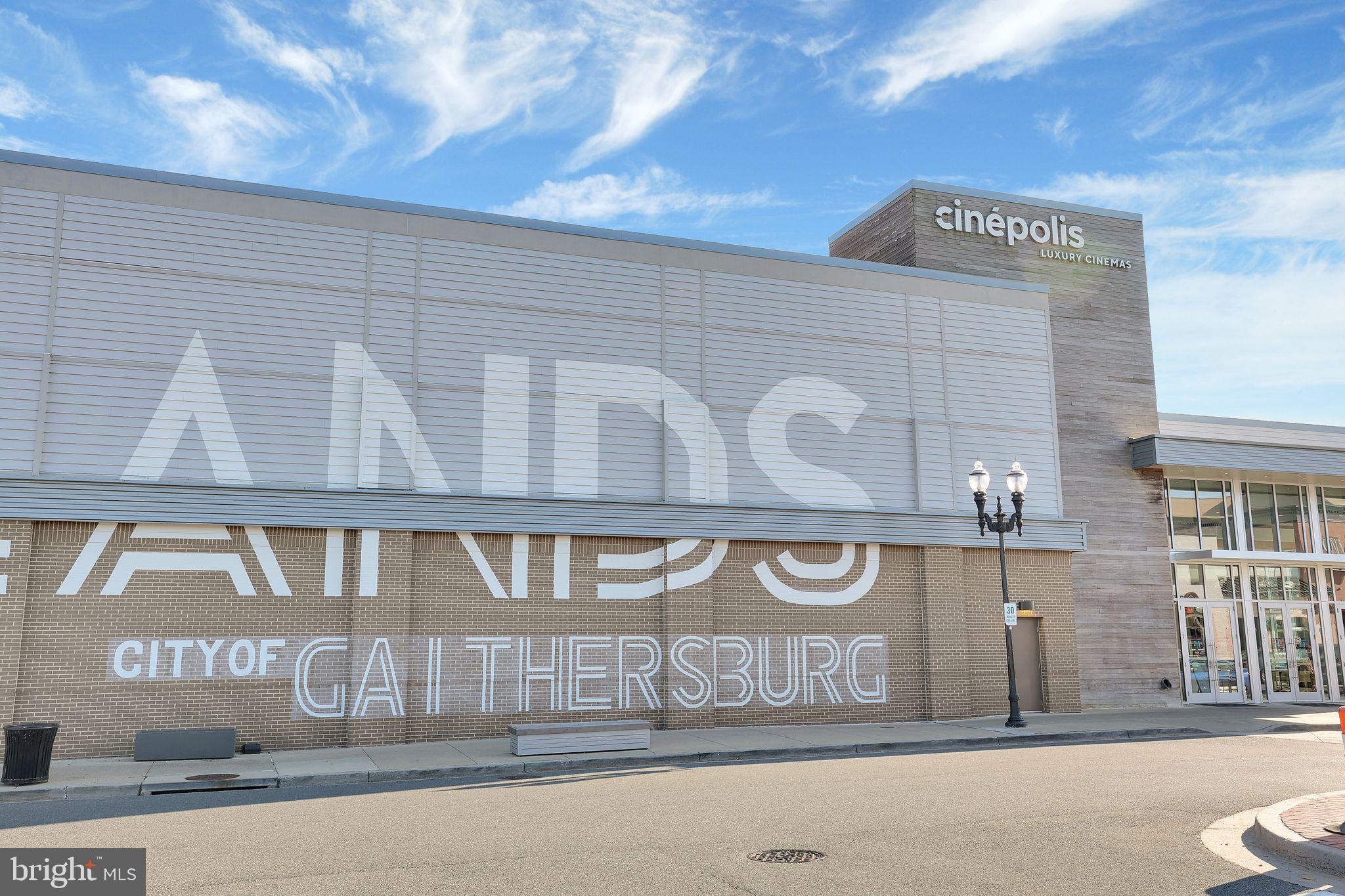 KENTLANDS - Residential Lease