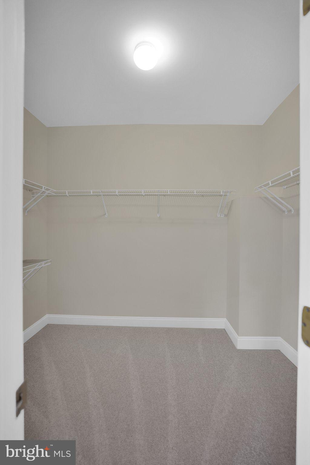 KENTLANDS - Residential Lease