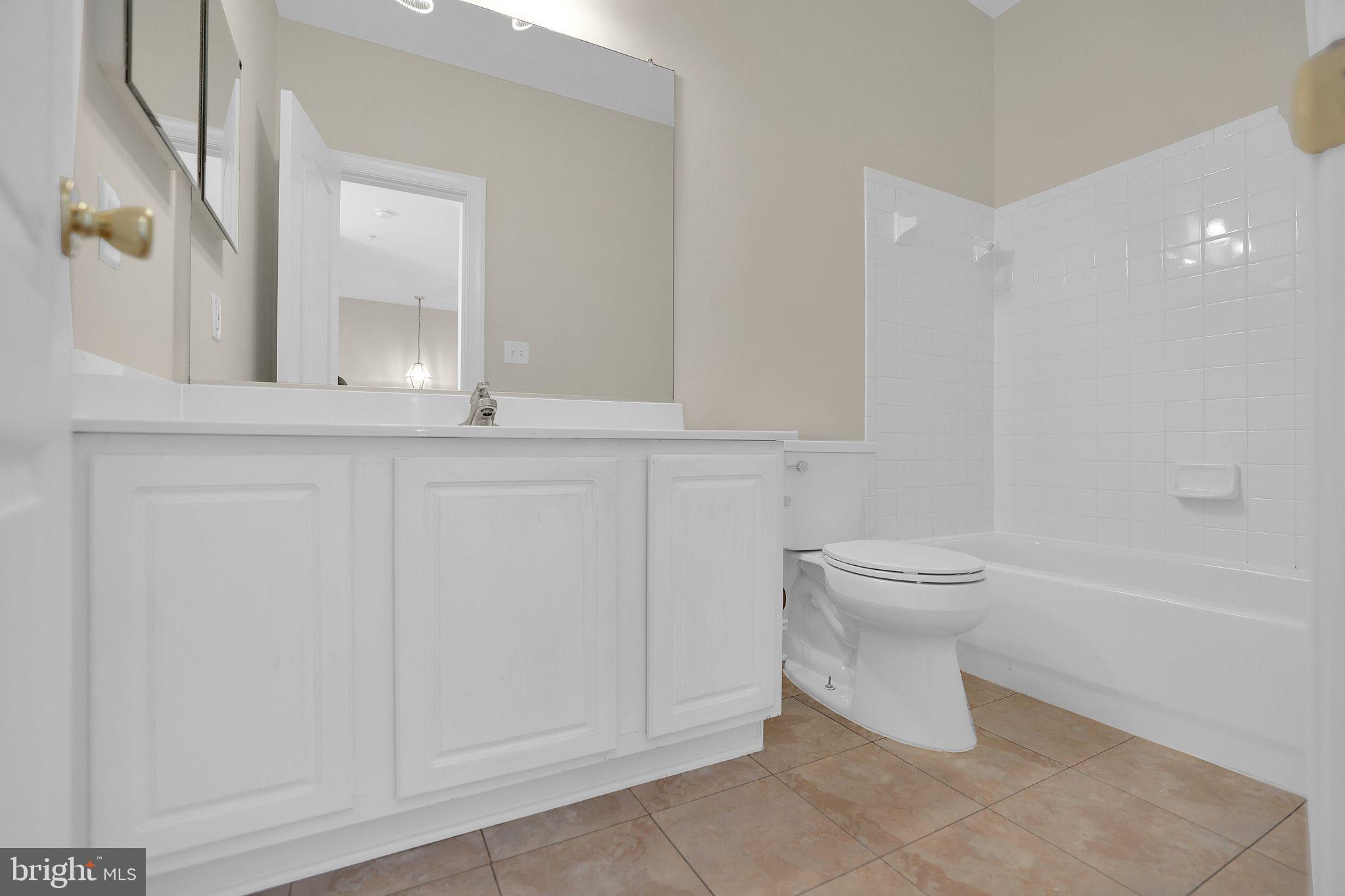 KENTLANDS - Residential Lease