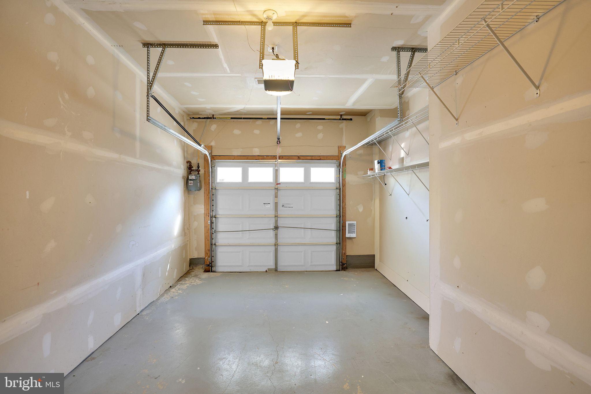 KENTLANDS - Residential Lease