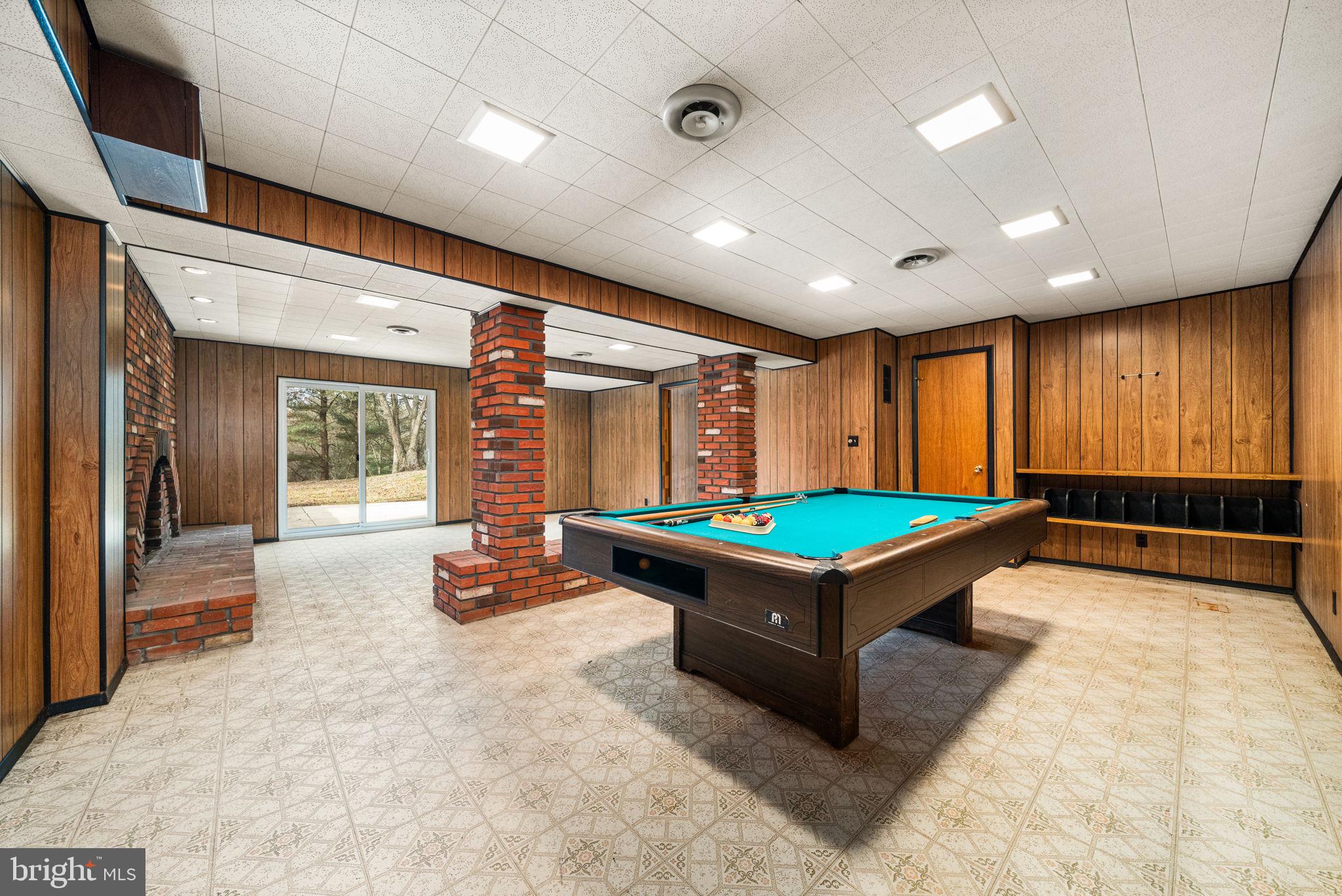 MONROVIA - Residential