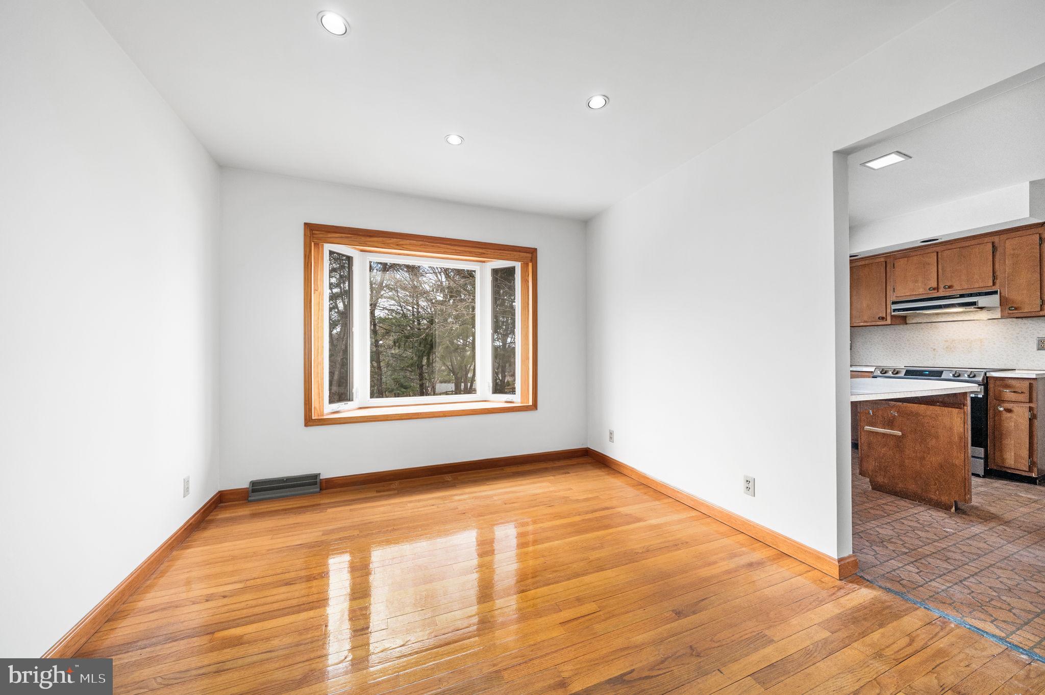 MONROVIA - Residential