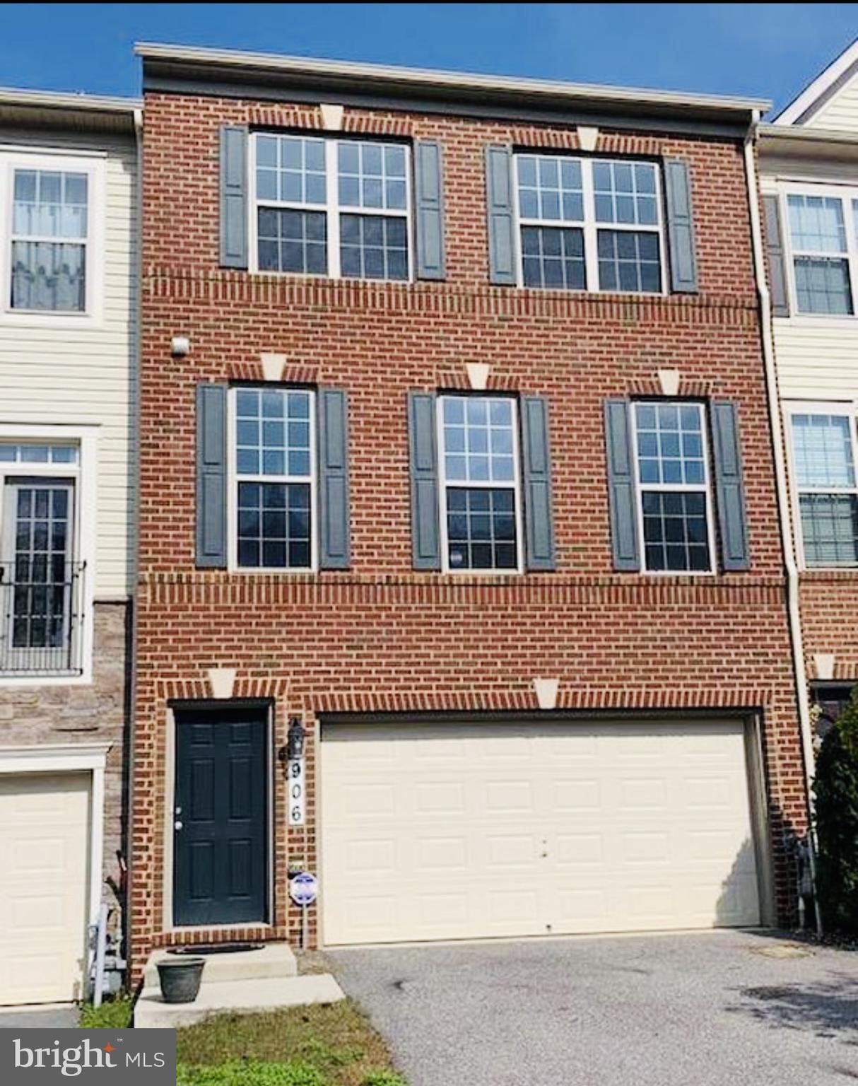 CANTERBURY VILLAGE - Residential Lease