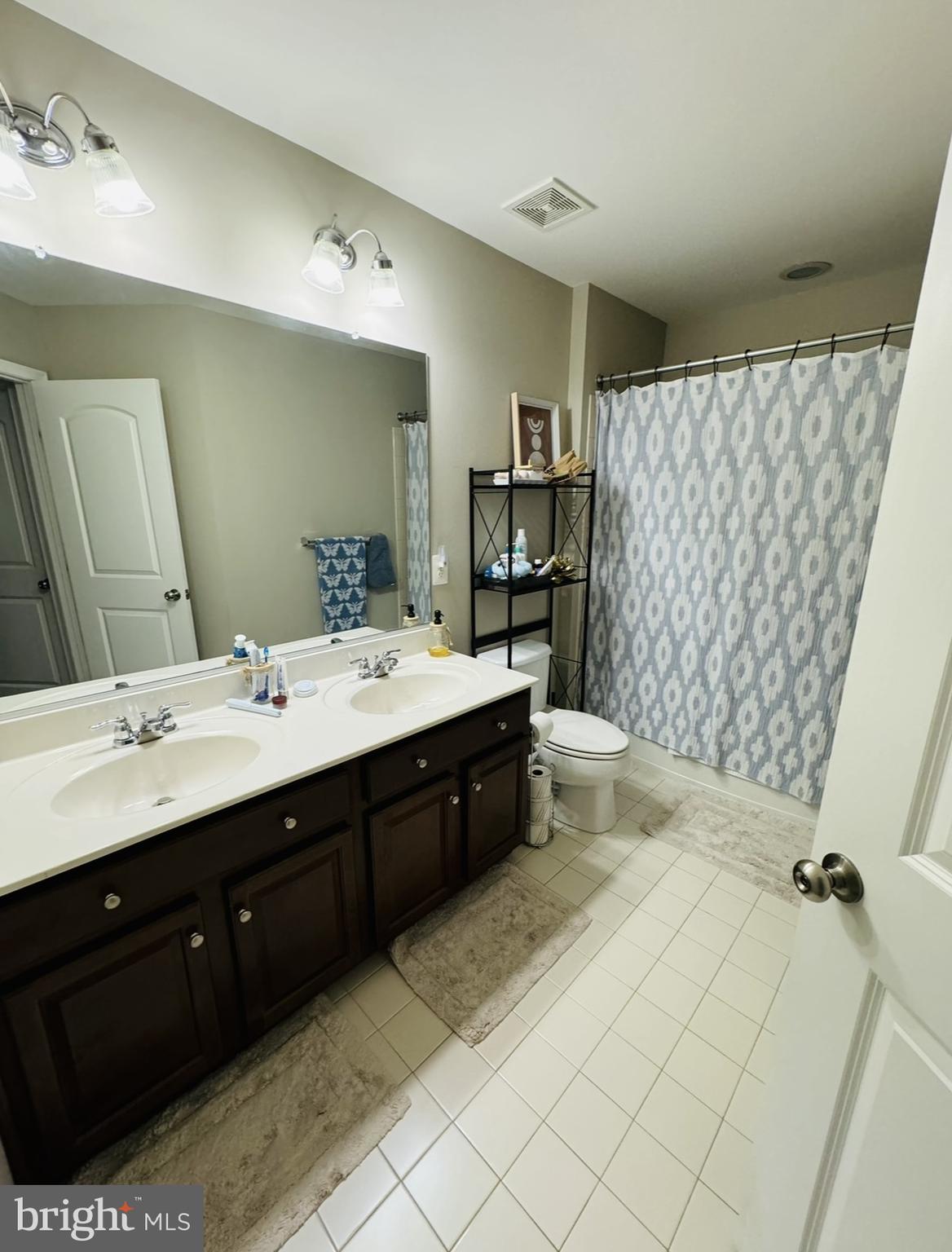 CANTERBURY VILLAGE - Residential Lease