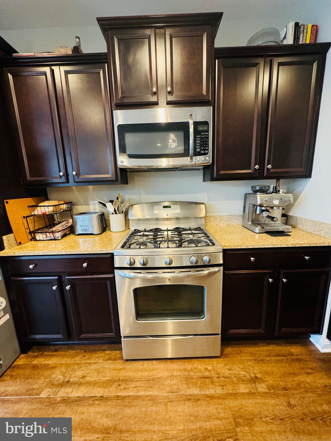 CANTERBURY VILLAGE - Residential Lease