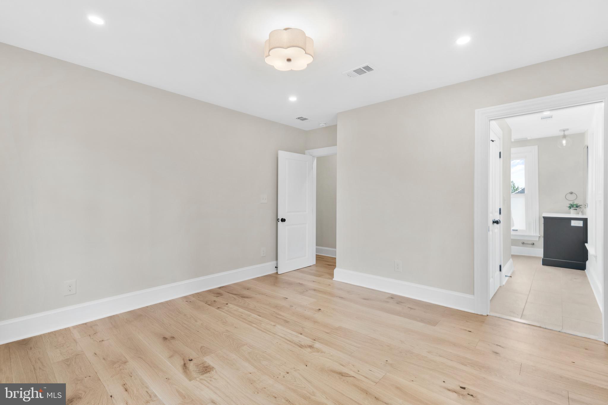 DOYLESTOWN BORO - Residential