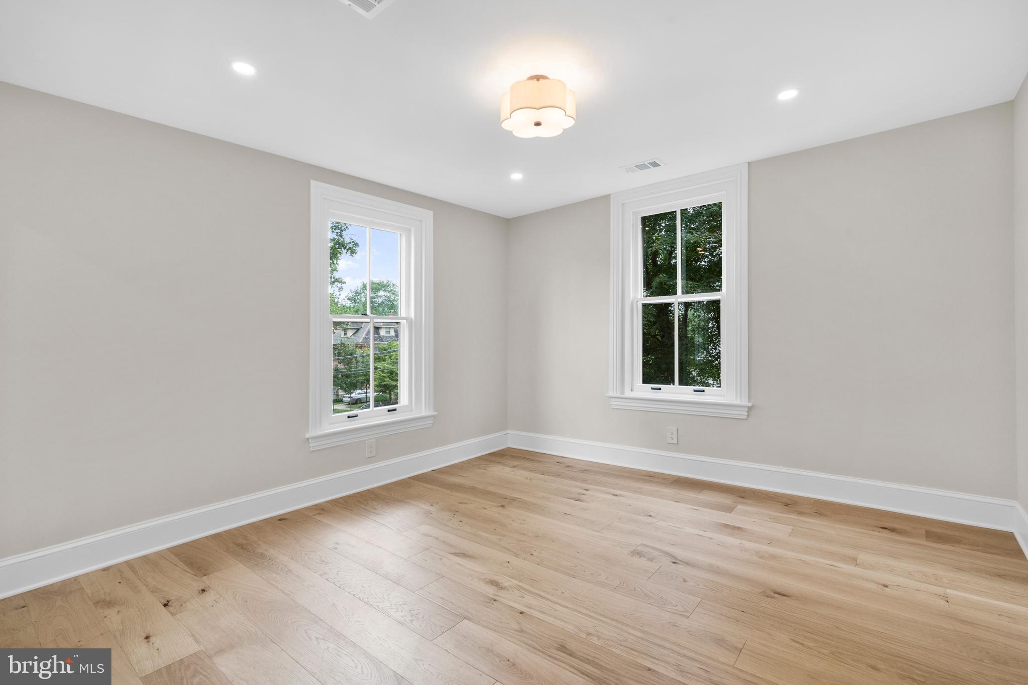 DOYLESTOWN BORO - Residential