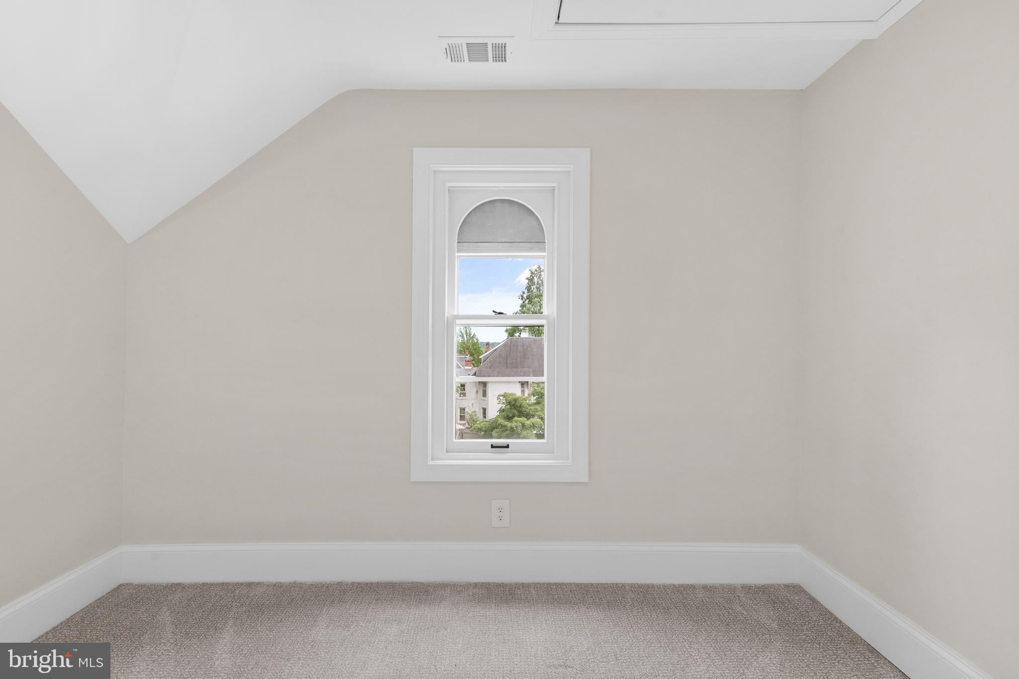 DOYLESTOWN BORO - Residential