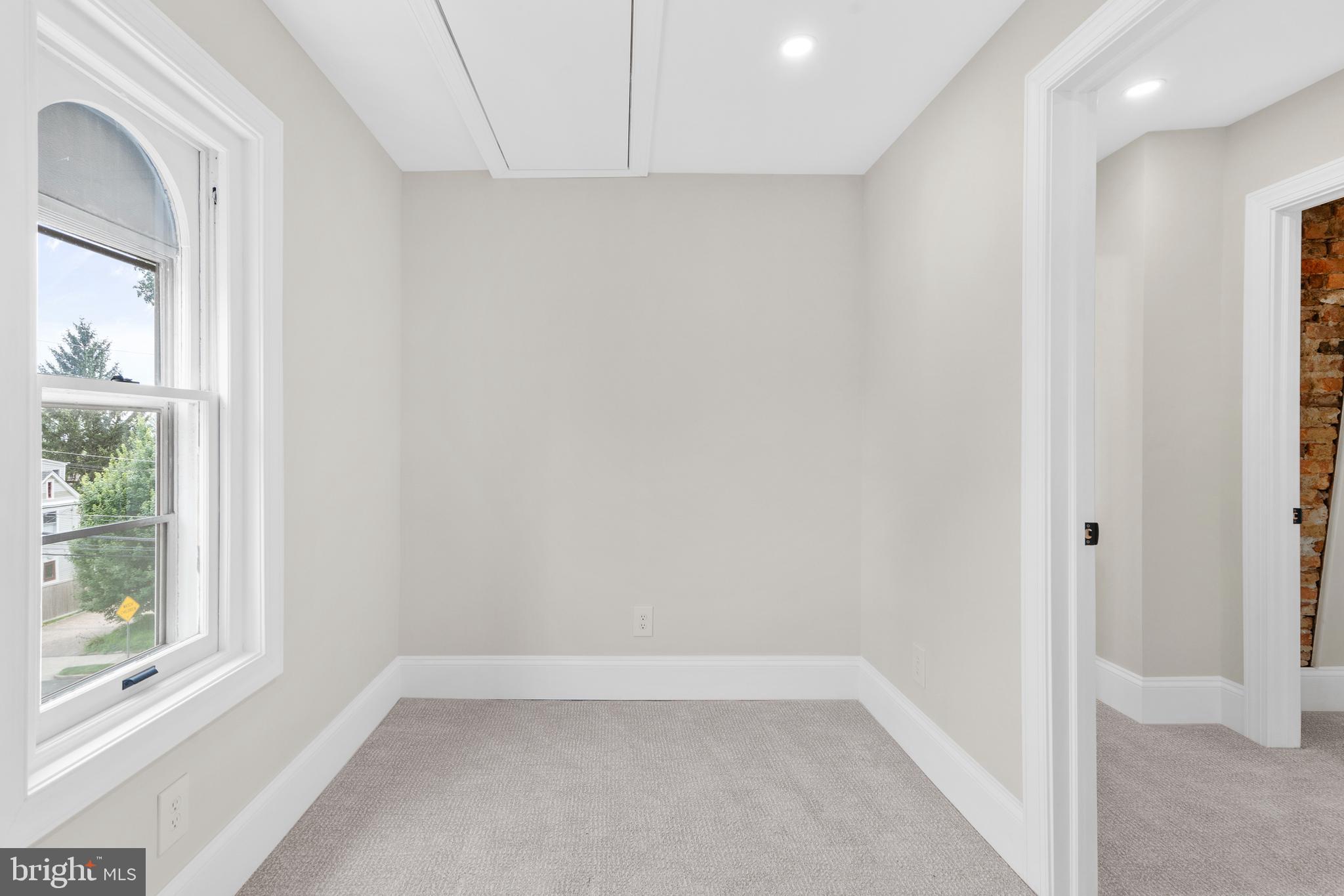 DOYLESTOWN BORO - Residential