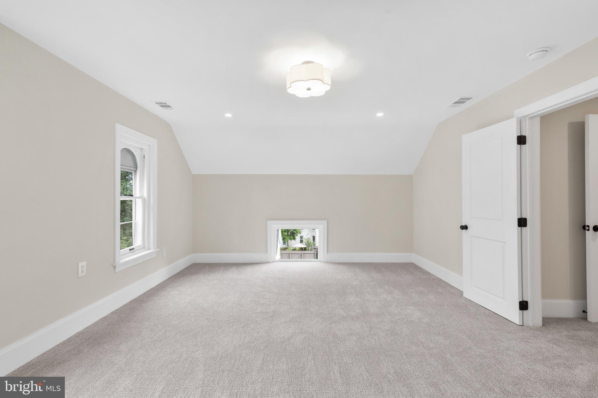 DOYLESTOWN BORO - Residential