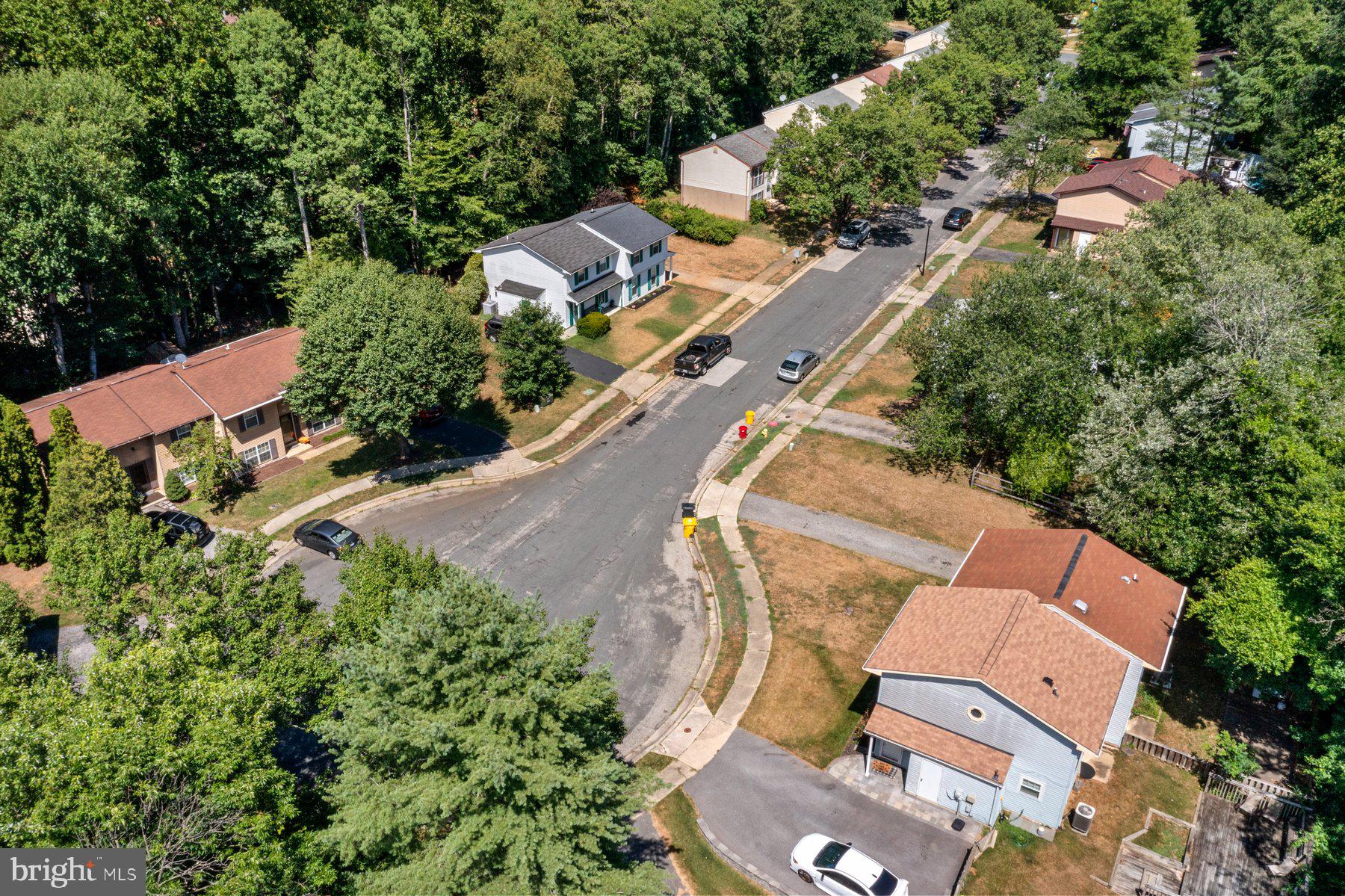 WHISPERING WOODS - Residential