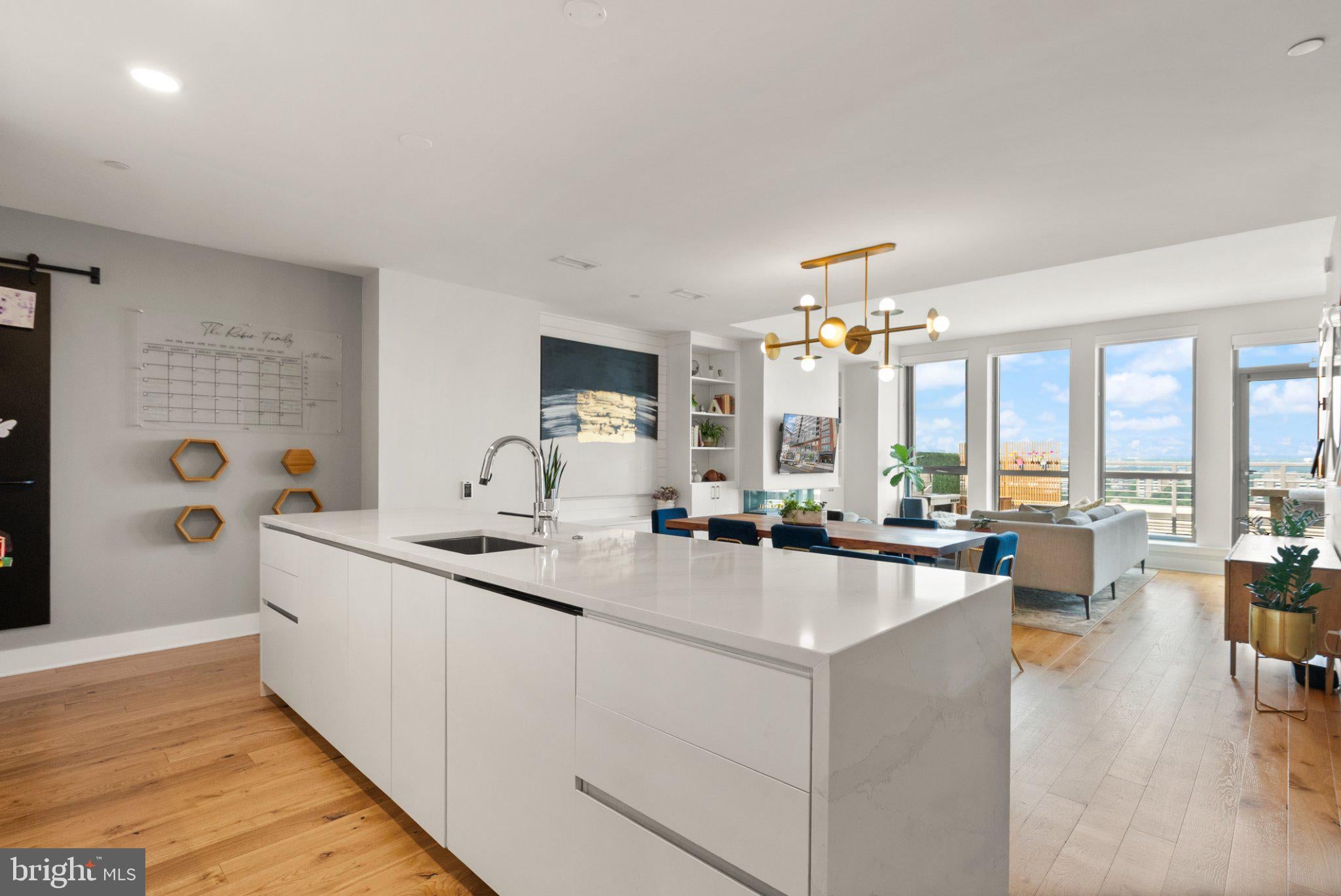 1211 VAN STREET SE PH-13B