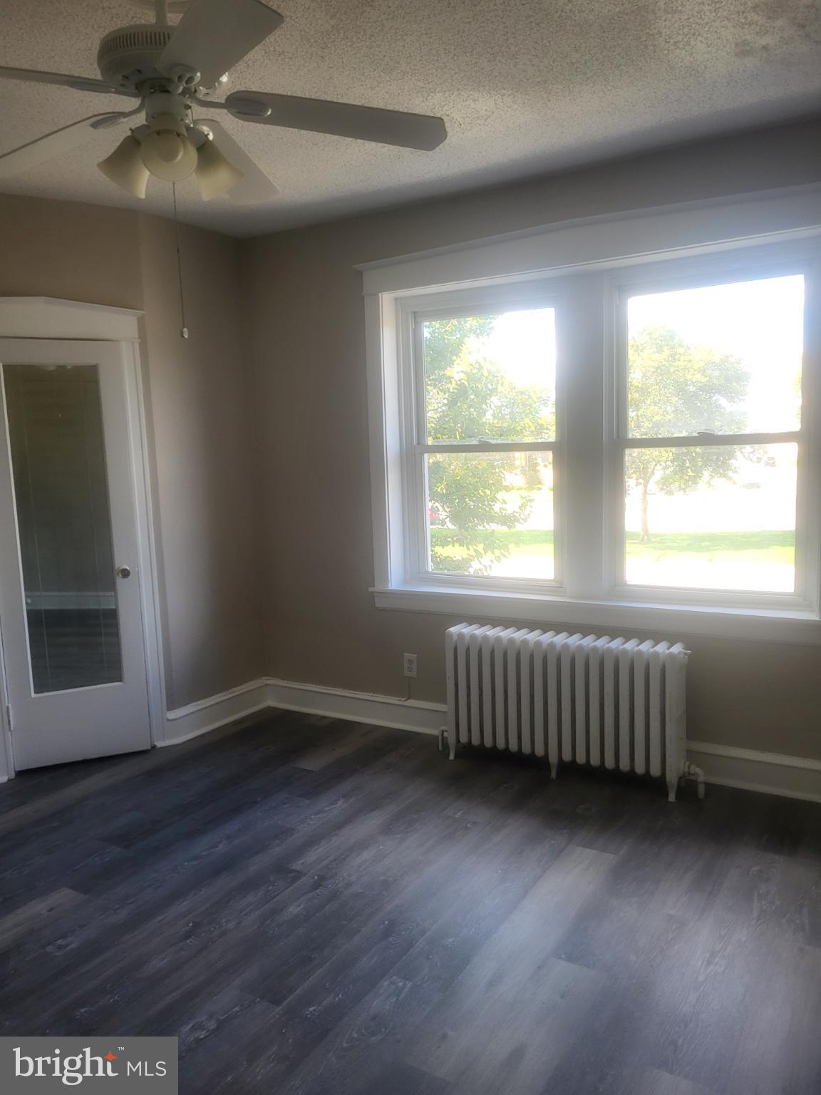 CRESCENTVILLE - Residential